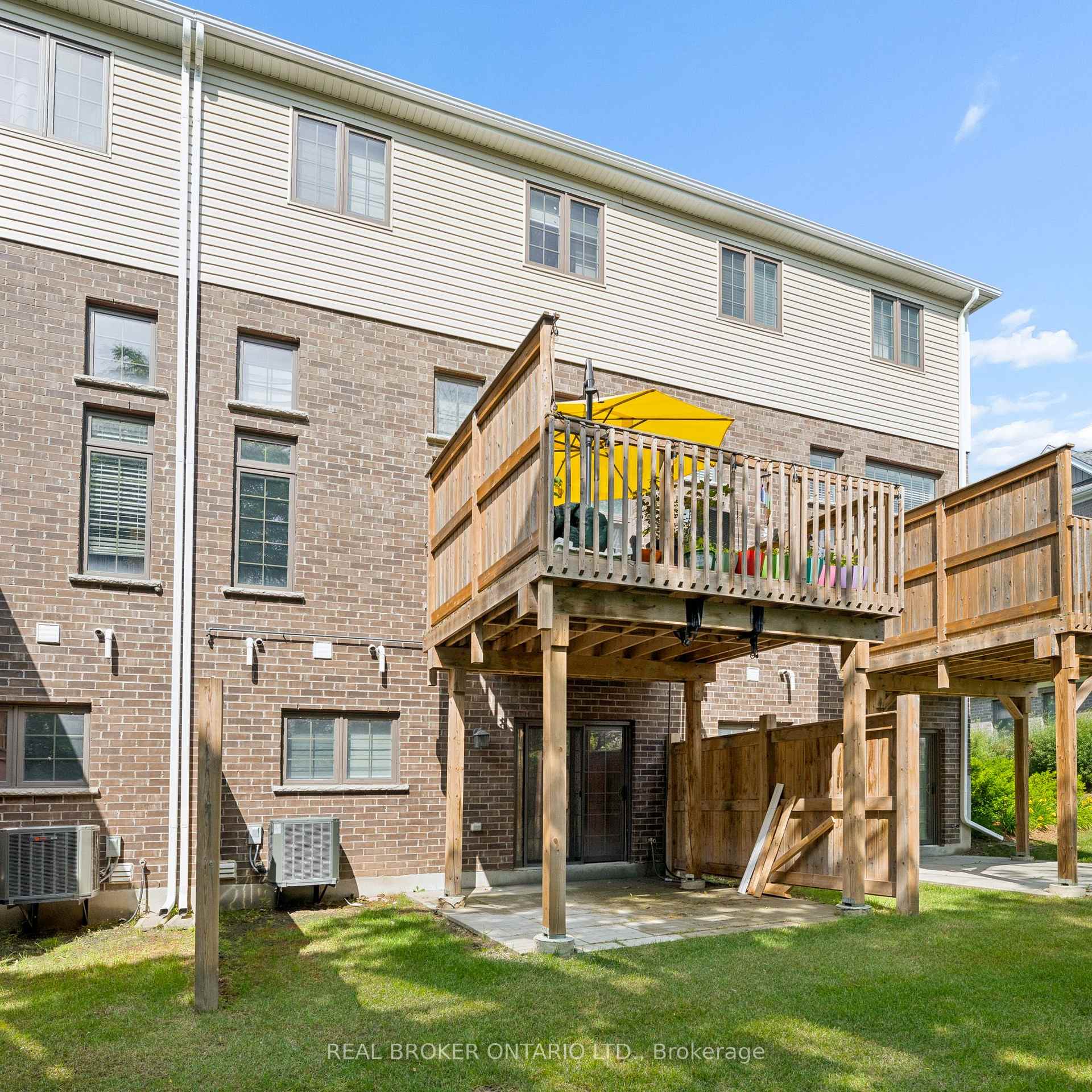 Photo 34 of 46 Bank Swallow Crescent, Kitchener, Doon South — HOMEH