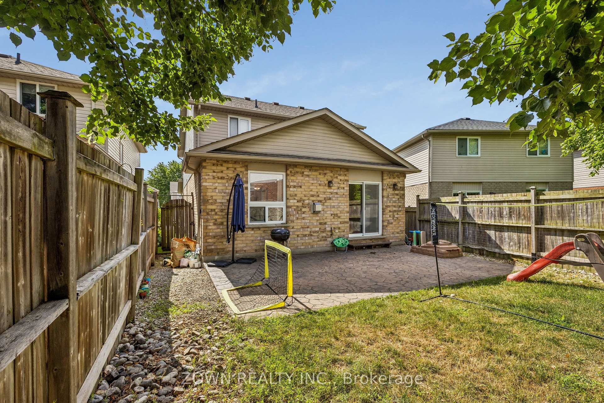 Photo 34 of 60 Marl Meadow Drive, Kitchener, Brigadoon — HOMEH