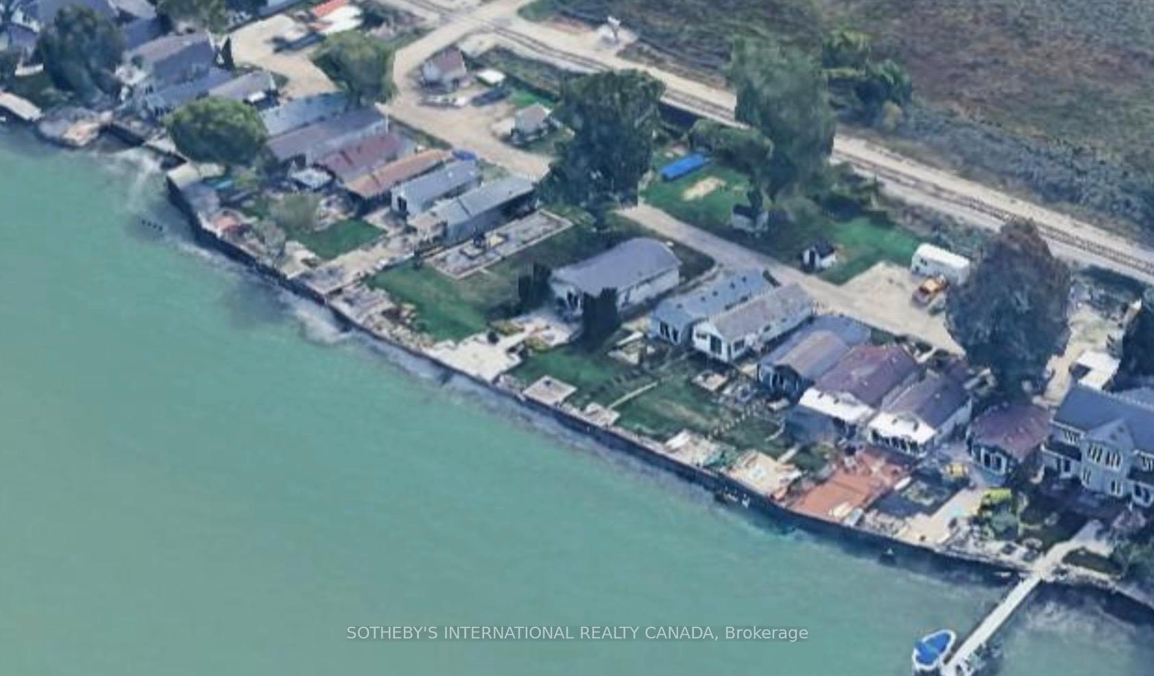 Photo 3 of 1361 St. Clair Avenue, Lakeshore — HOMEH