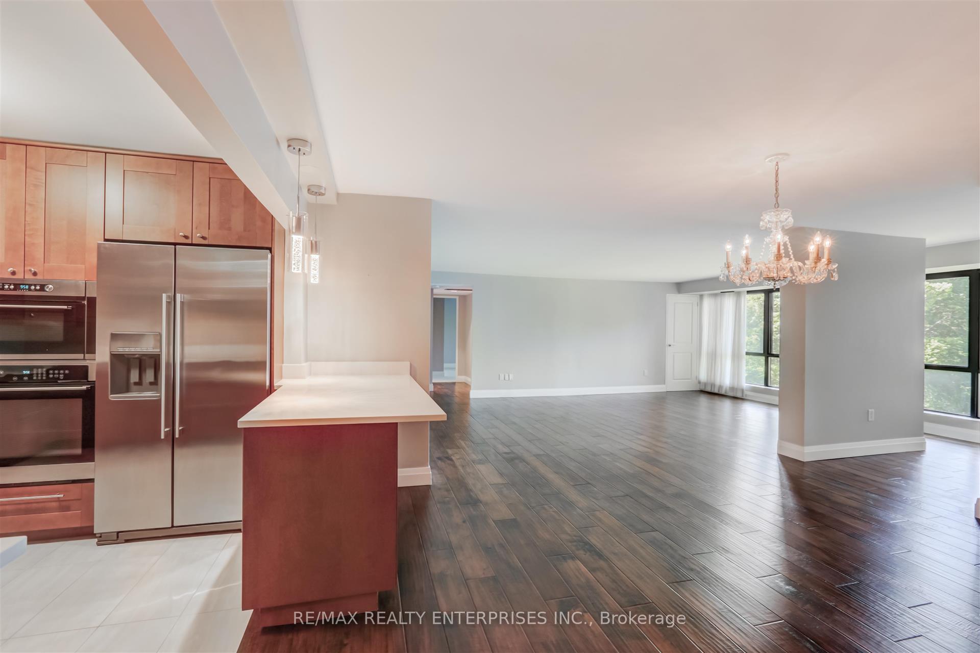 Photo 9 of Unit 405, 1400 Dixie Road, Mississauga, Lakeview — HOMEH