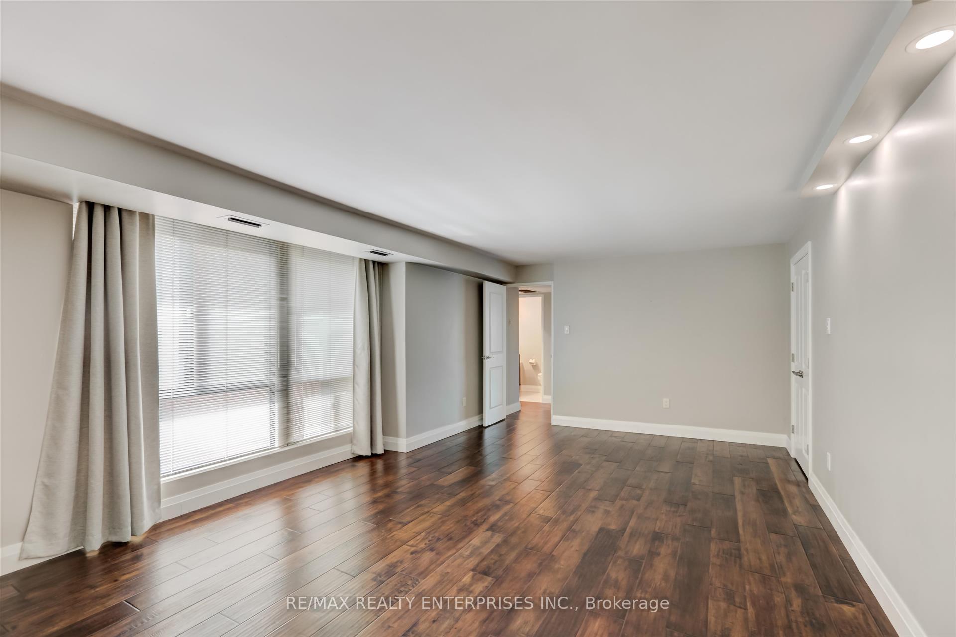 Photo 29 of Unit 405, 1400 Dixie Road, Mississauga, Lakeview — HOMEH