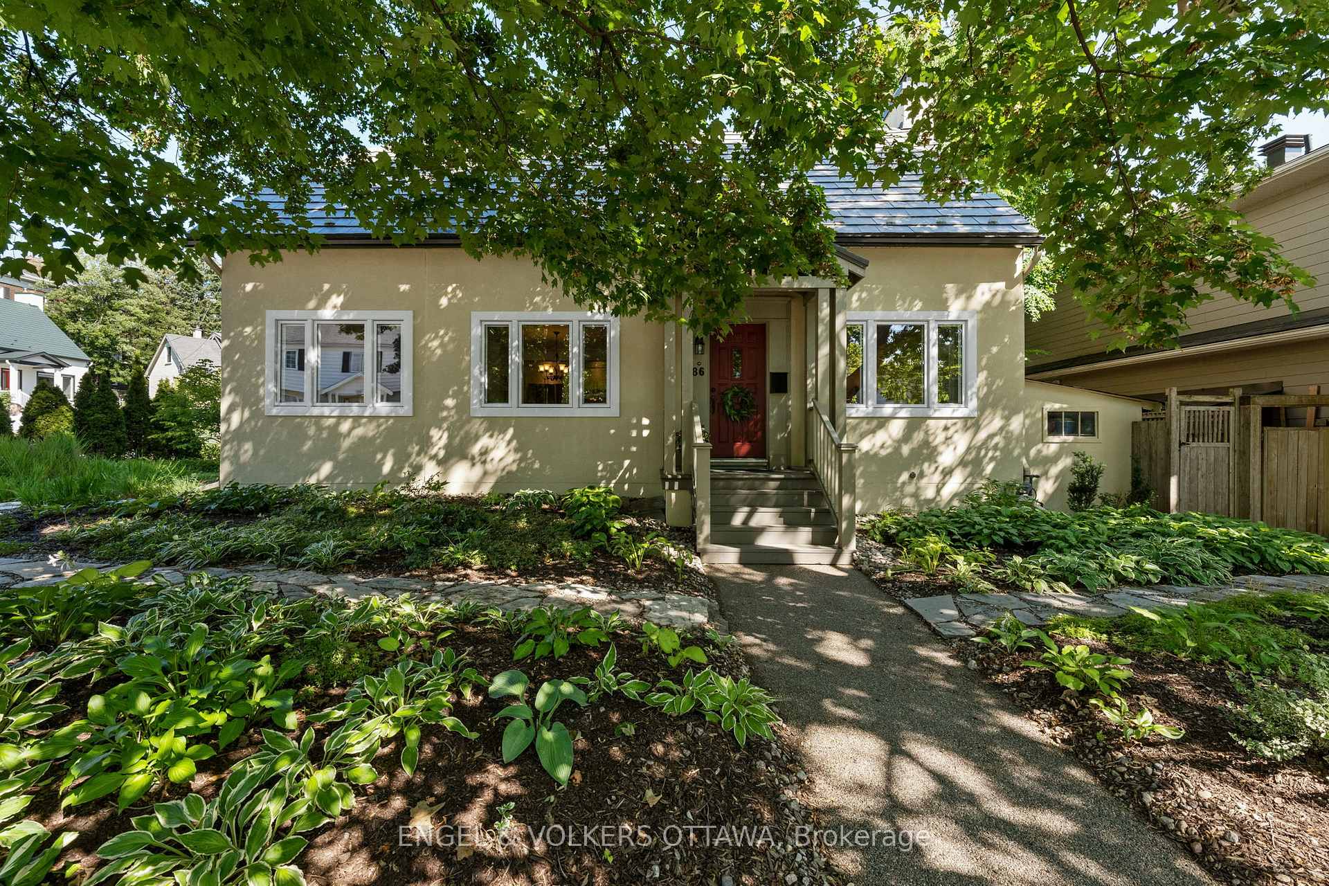 Photo 2 of 86 Ivy Crescent, Ottawa, Lindenlea — HOMEH