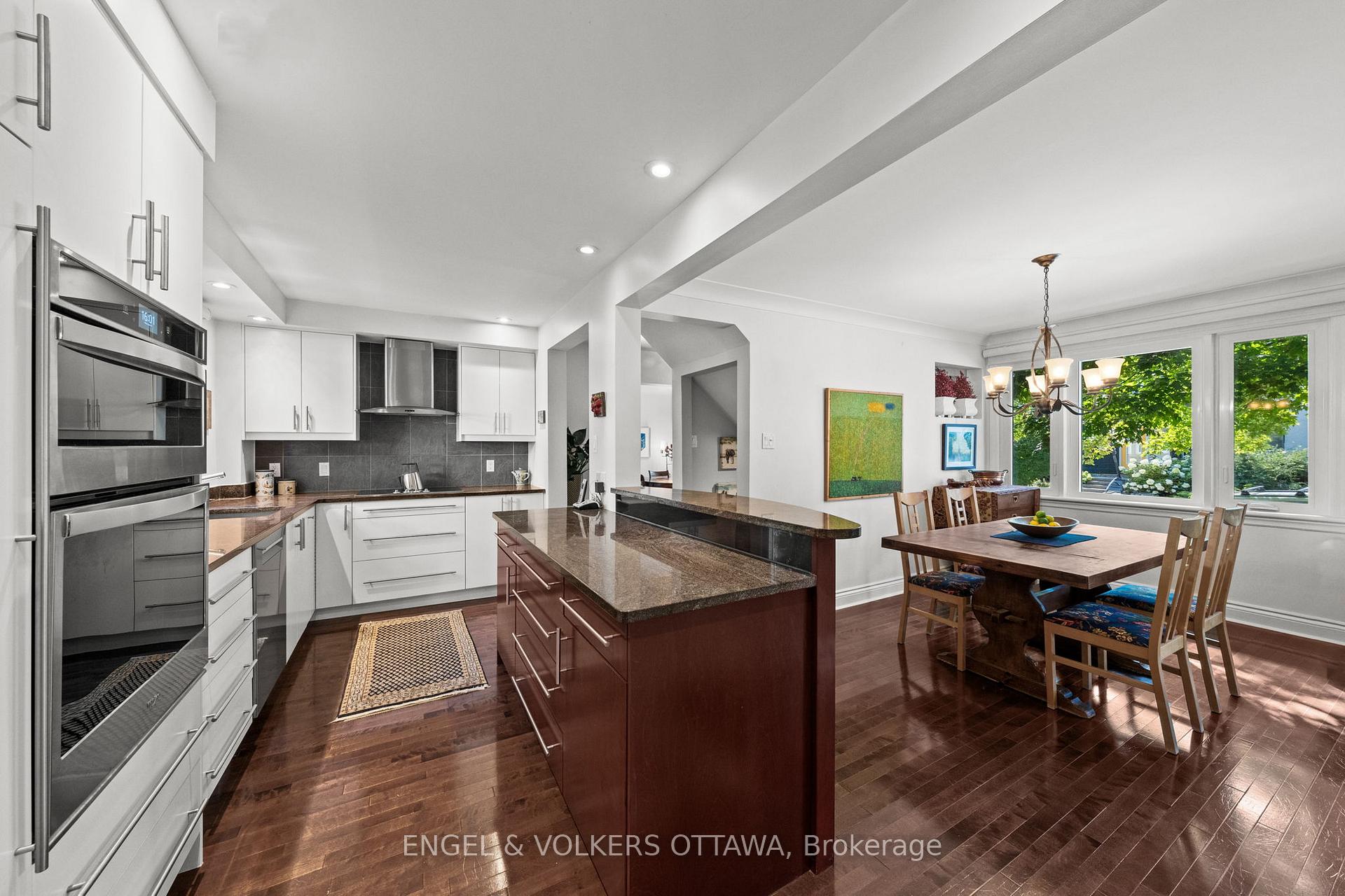 Photo 12 of 86 Ivy Crescent, Ottawa, Lindenlea — HOMEH