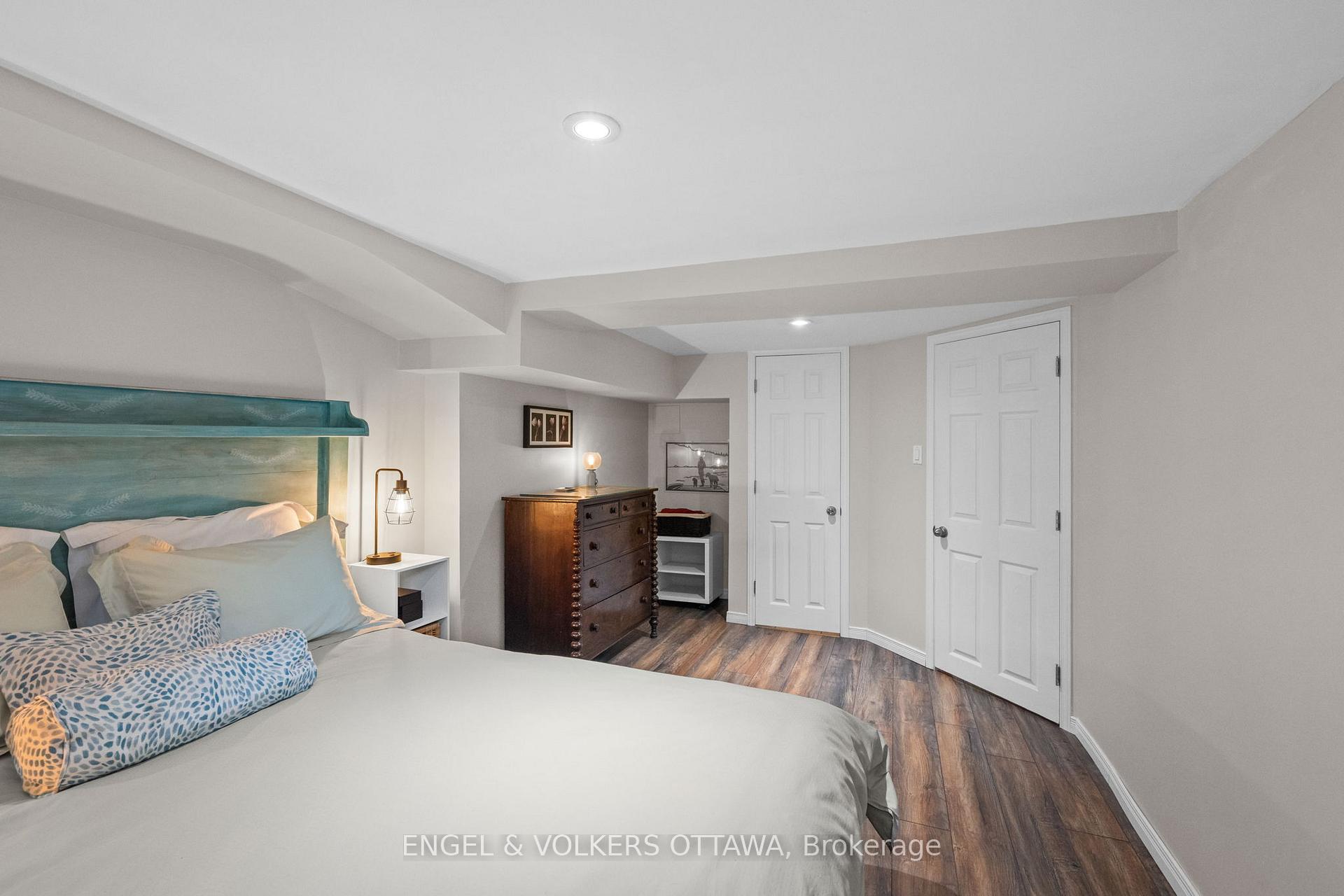 Photo 30 of 86 Ivy Crescent, Ottawa, Lindenlea — HOMEH