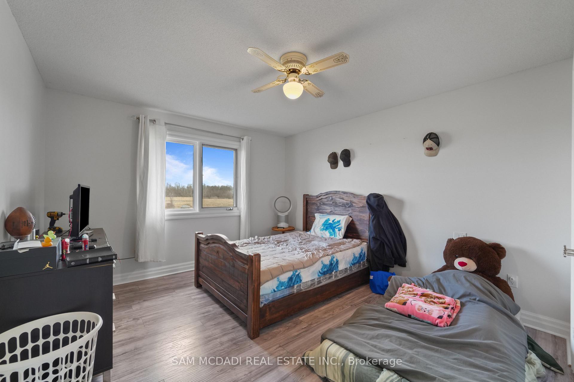 Photo 32 of 225 Park Road S, Grimsby, Grimsby Escarpment — HOMEH