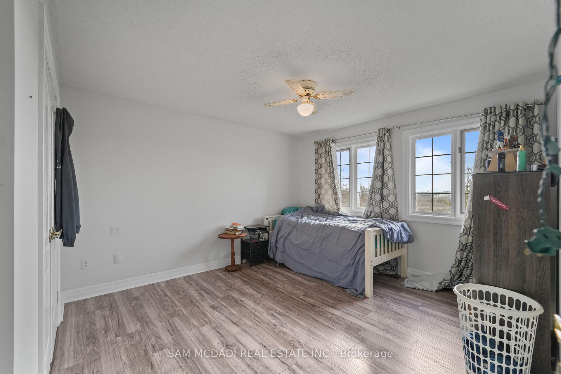 Photo 34 of 225 Park Road S, Grimsby, Grimsby Escarpment — HOMEH