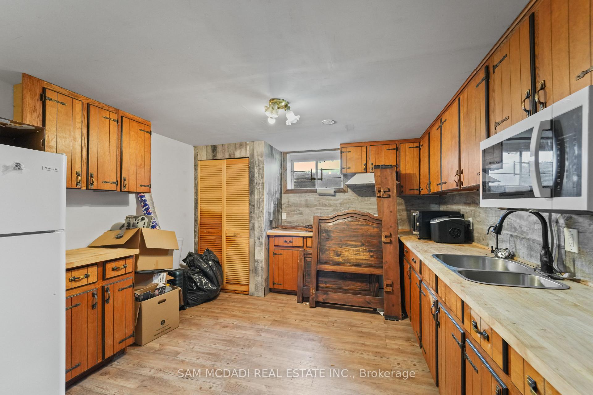 Photo 41 of 225 Park Road S, Grimsby, Grimsby Escarpment — HOMEH