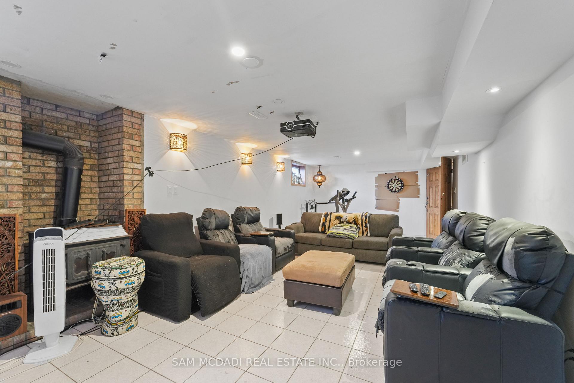 Photo 44 of 225 Park Road S, Grimsby, Grimsby Escarpment — HOMEH