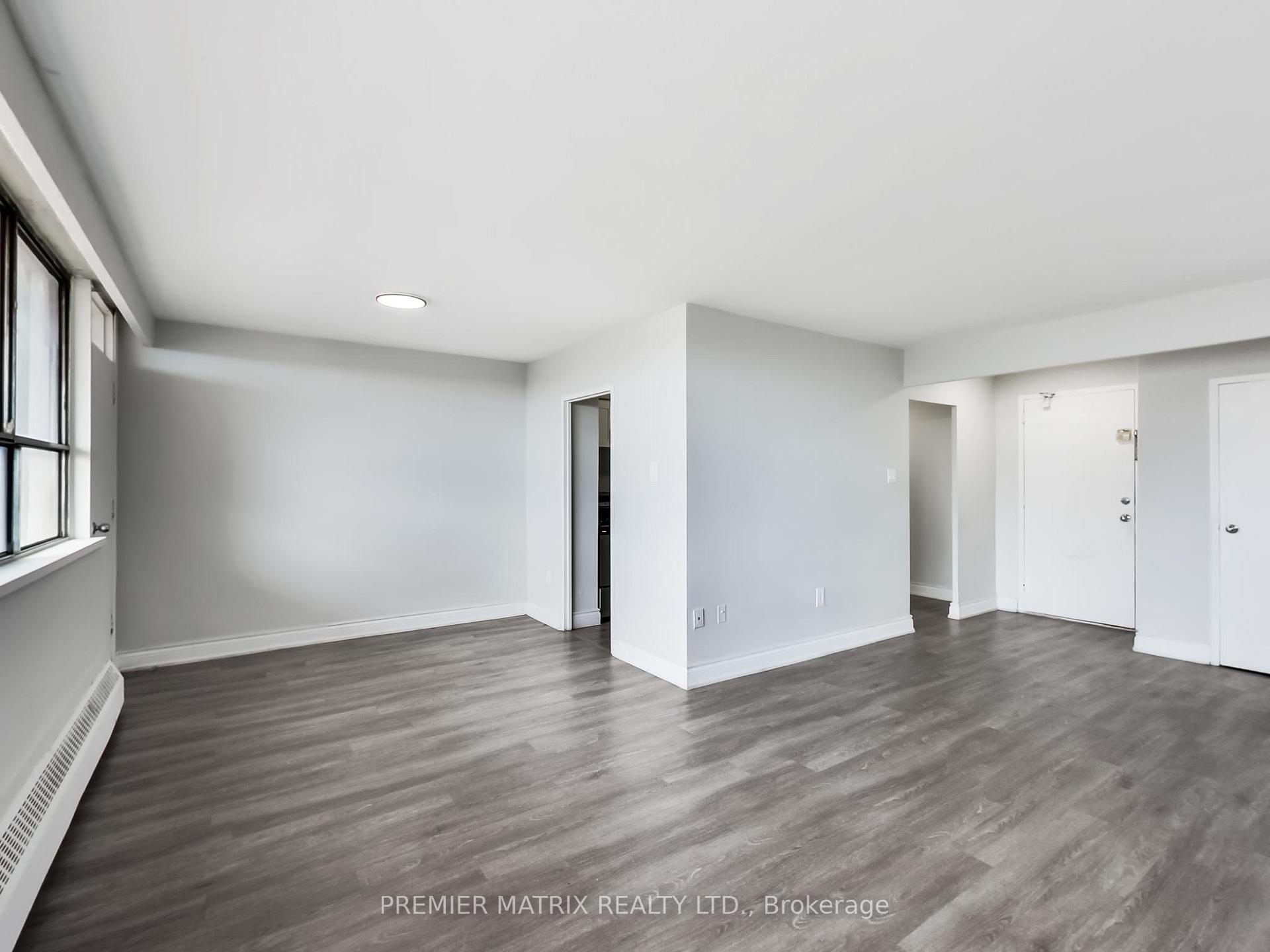 Photo 6 of Unit 1411, 65 Thorncliffe Park Drive, Toronto, Thorncliffe Park — HOMEH