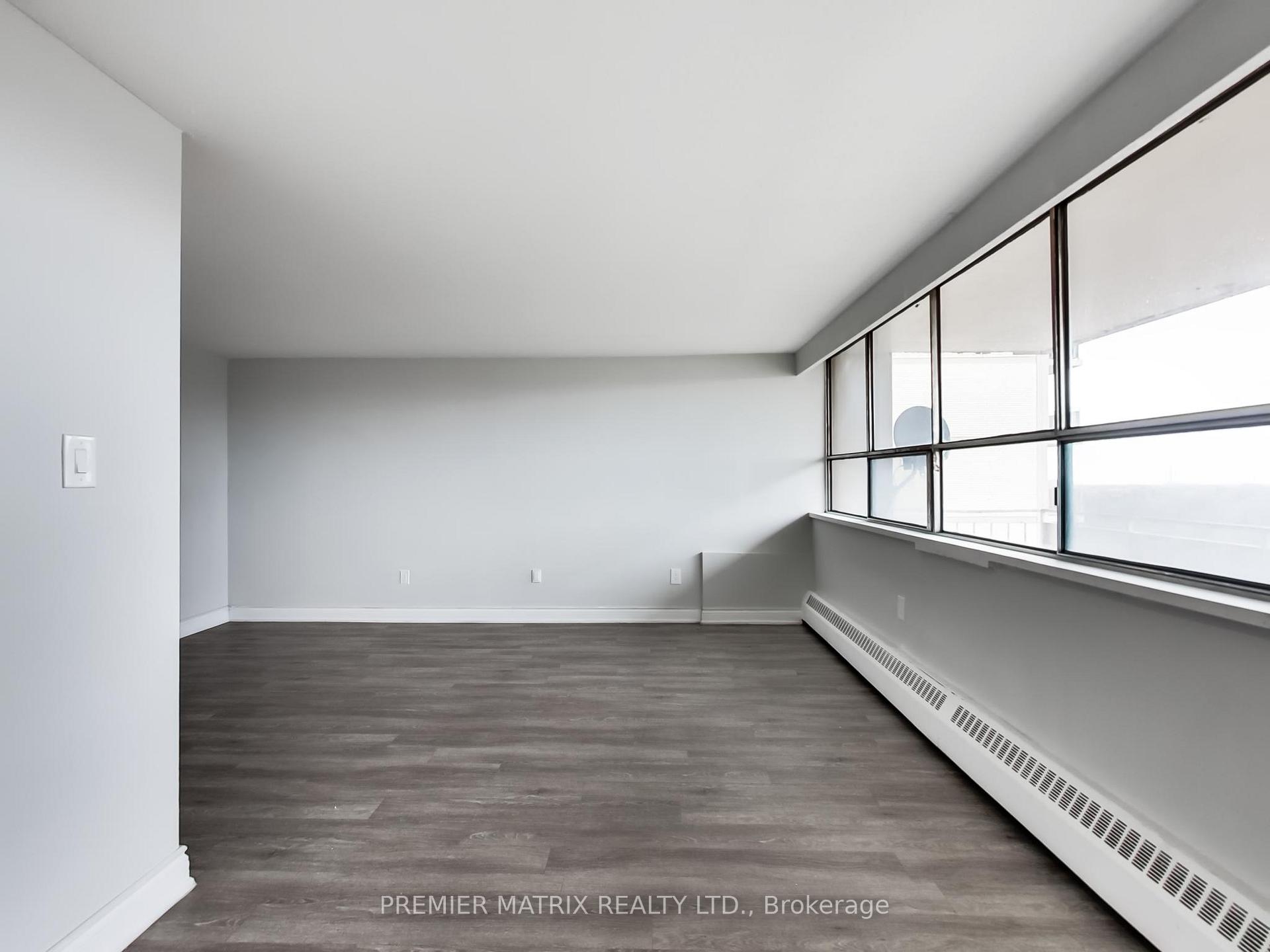 Photo 10 of Unit 1411, 65 Thorncliffe Park Drive, Toronto, Thorncliffe Park — HOMEH
