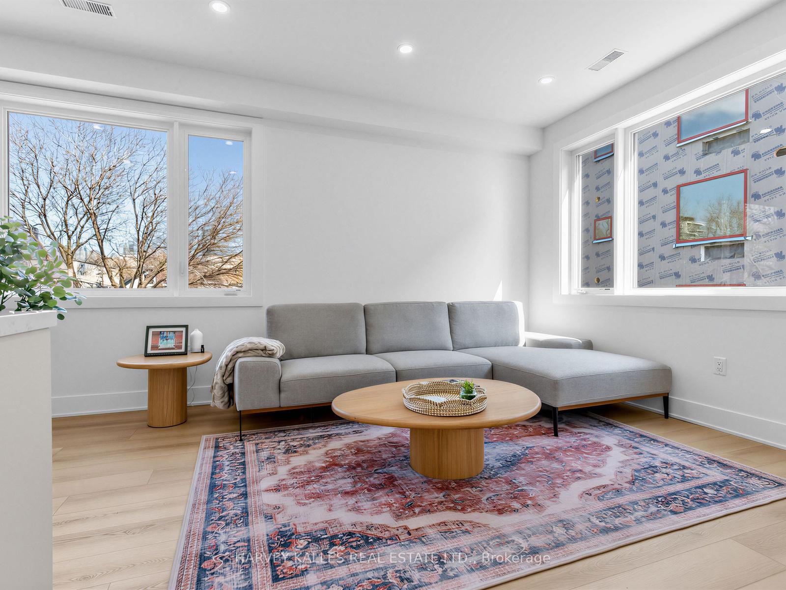 Photo 6 of Unit 3a, 45 Bellevue Avenue, Toronto, Kensington-Chinatown — HOMEH