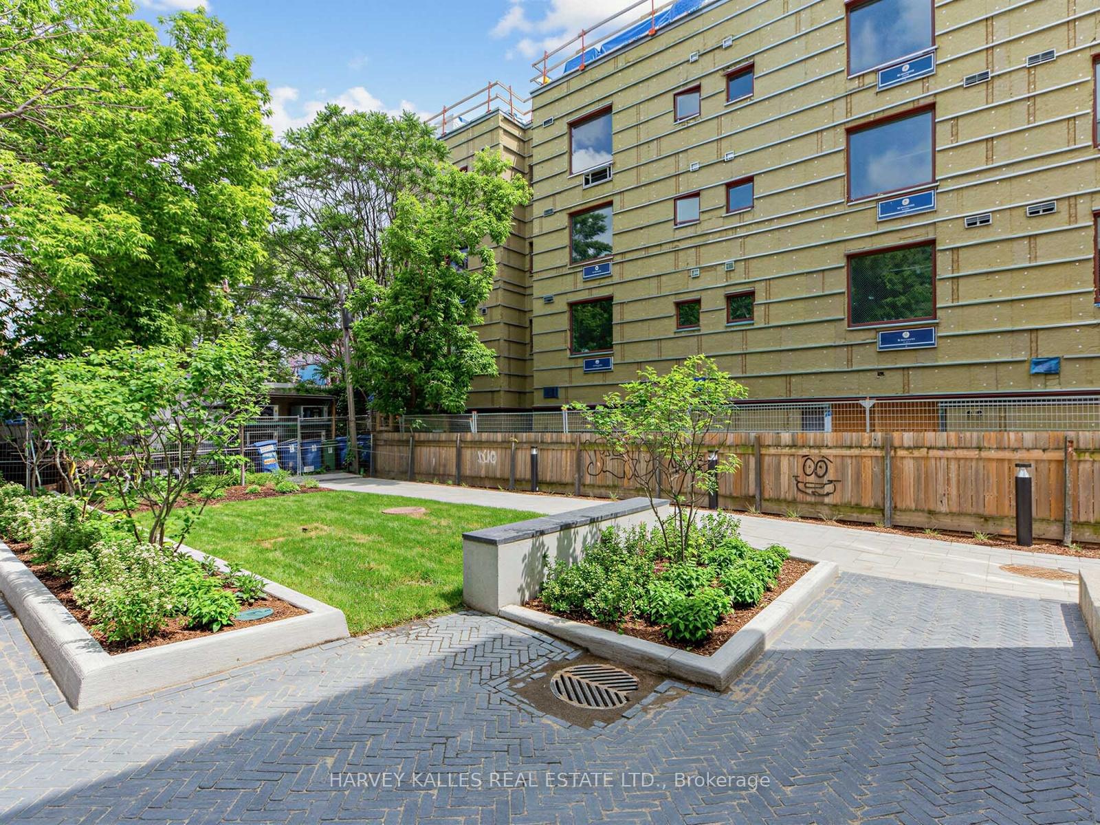 Photo 25 of Unit 3a, 45 Bellevue Avenue, Toronto, Kensington-Chinatown — HOMEH