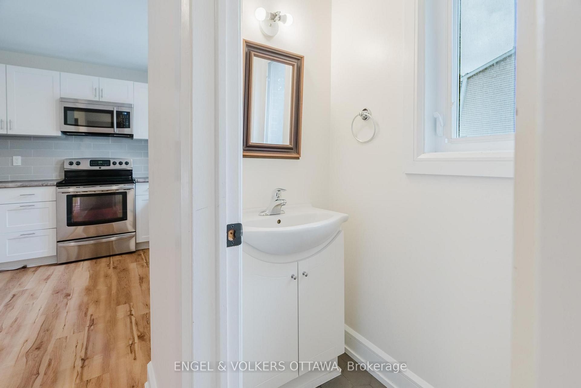 Photo 13 of Unit 19, 8 Almond Lane, Ottawa, Kanata - Katimavik — HOMEH