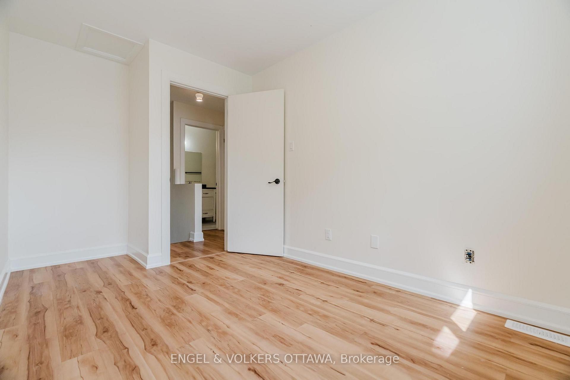 Photo 22 of Unit 19, 8 Almond Lane, Ottawa, Kanata - Katimavik — HOMEH