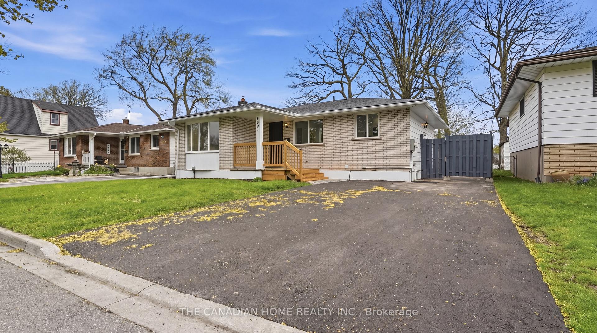 Photo 2 of 6041 Cadham Street, Niagara Falls, Arad/Fallsview — HOMEH