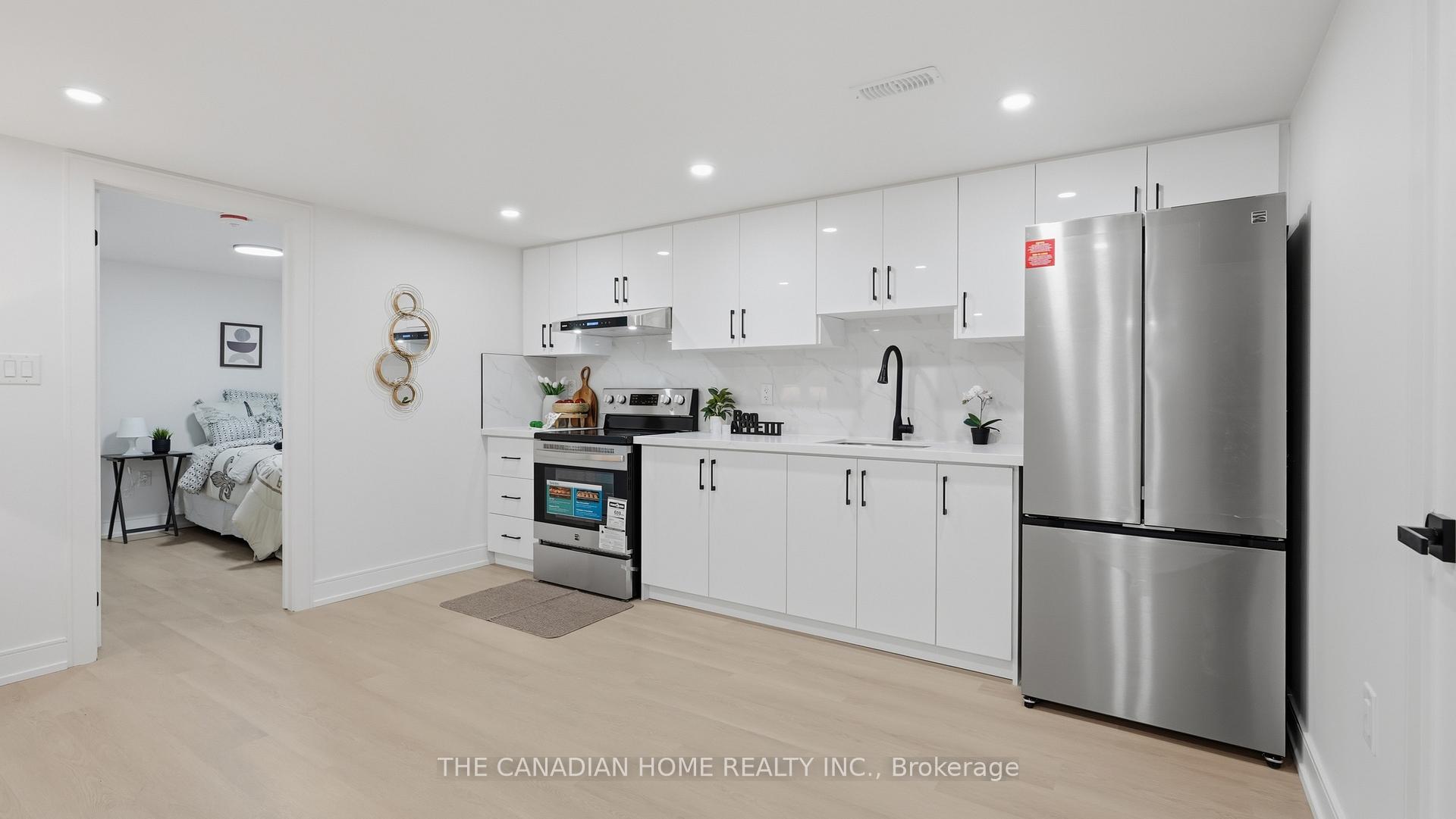 Photo 17 of 6041 Cadham Street, Niagara Falls, Arad/Fallsview — HOMEH
