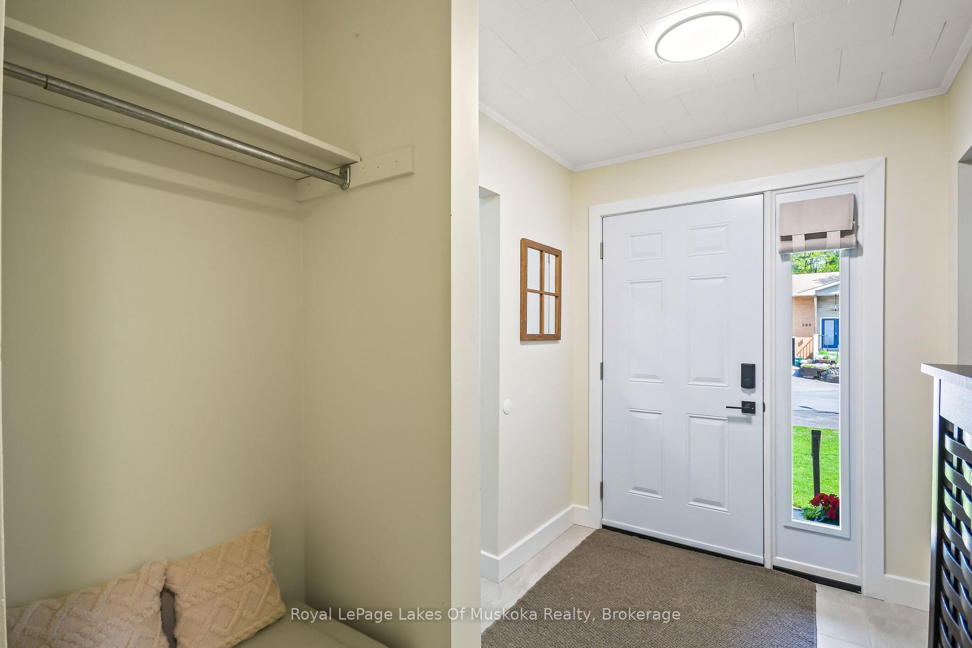 Photo 10 of 571 David Street E, Gravenhurst, Muskoka (S) — HOMEH