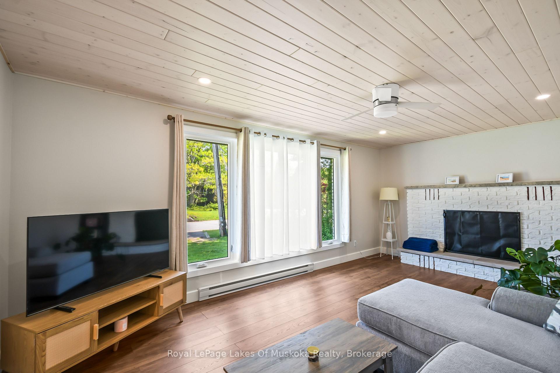 Photo 11 of 571 David Street E, Gravenhurst, Muskoka (S) — HOMEH