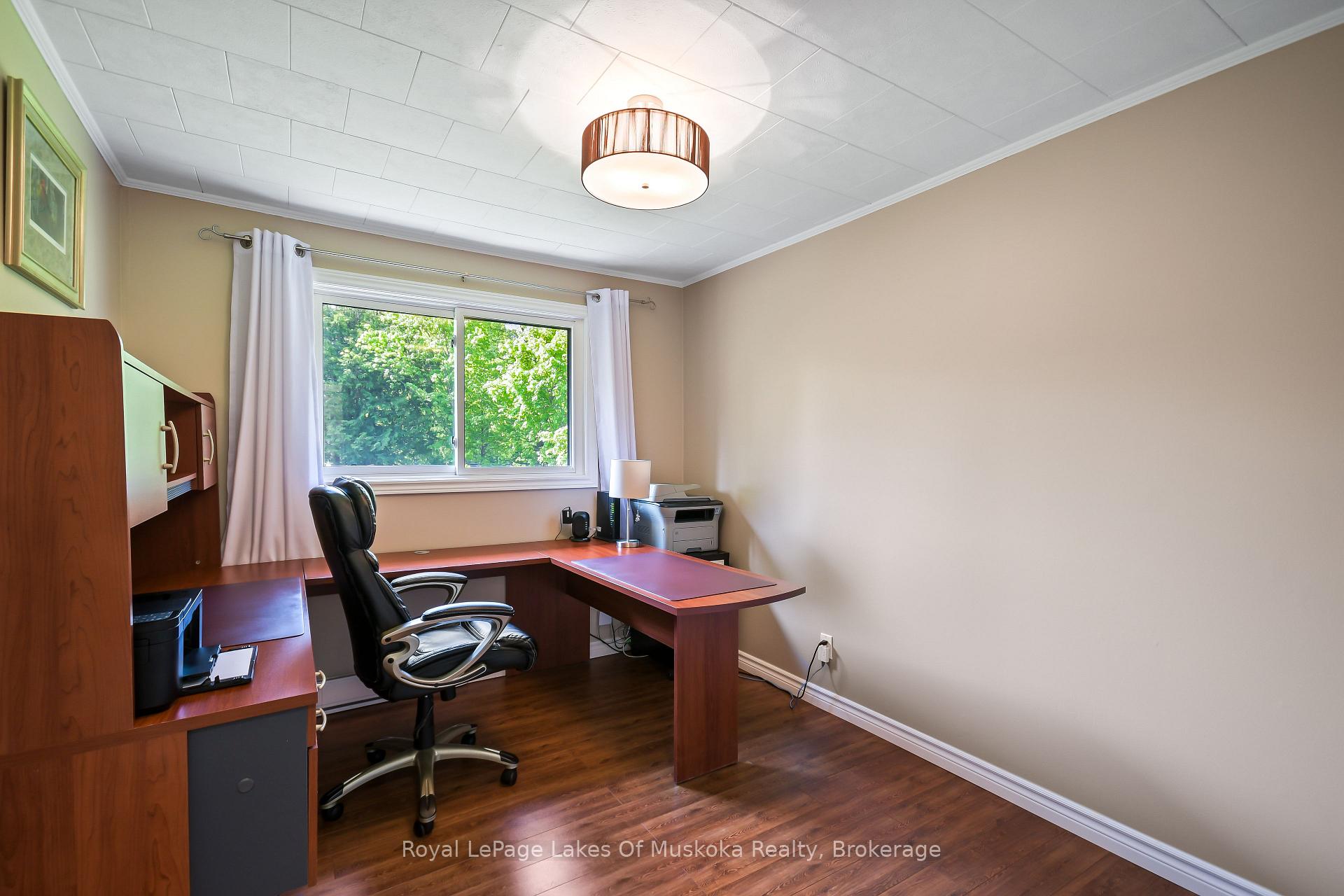 Photo 16 of 571 David Street E, Gravenhurst, Muskoka (S) — HOMEH