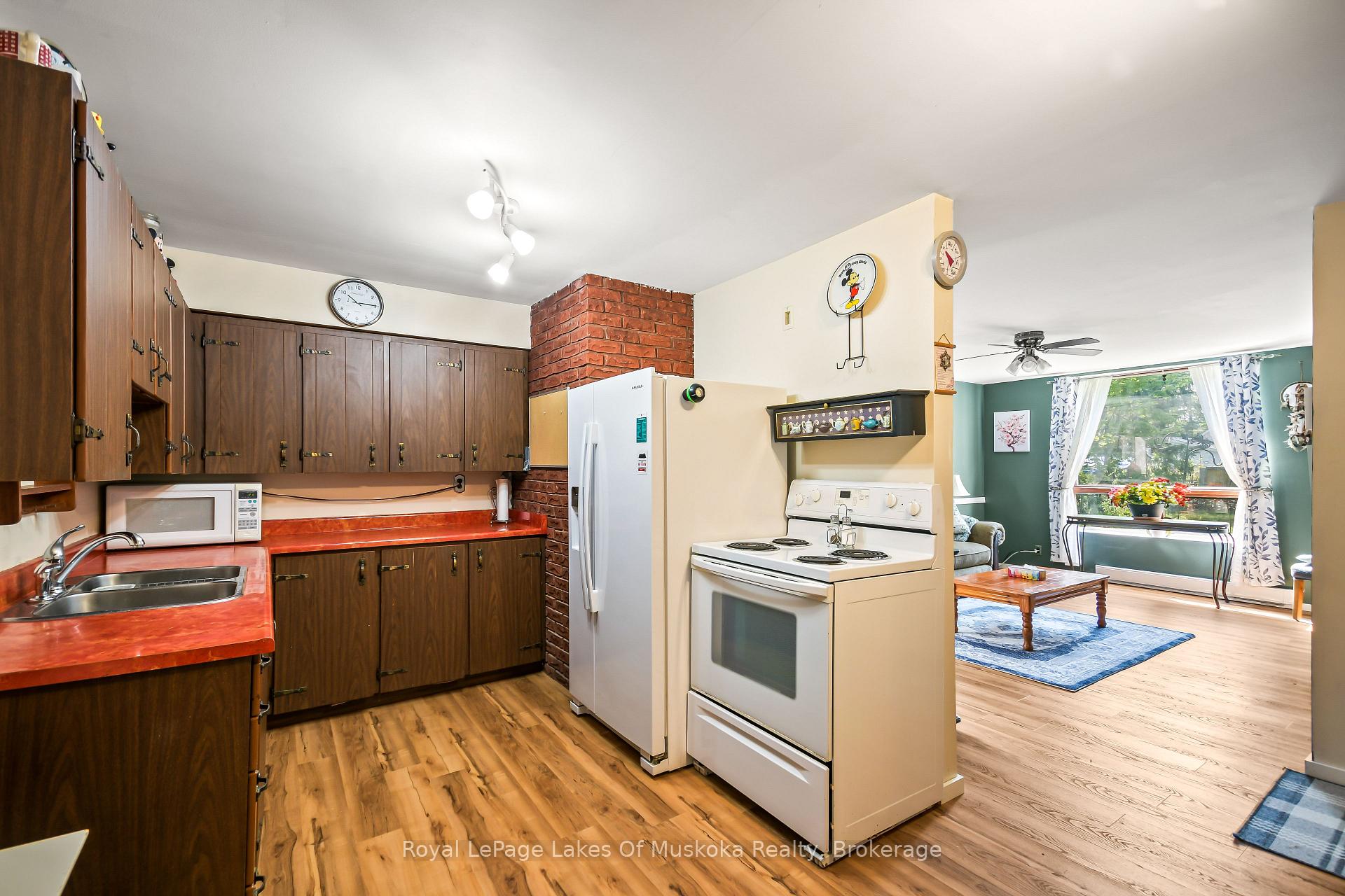 Photo 22 of 571 David Street E, Gravenhurst, Muskoka (S) — HOMEH