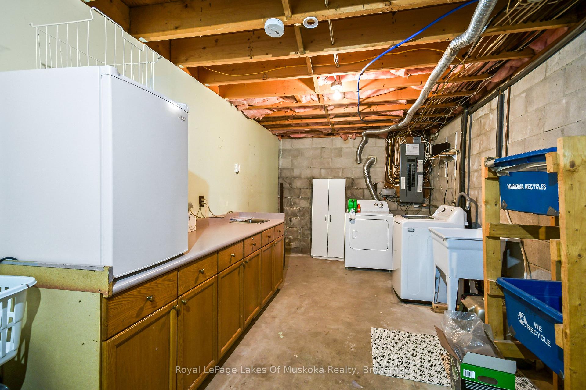 Photo 29 of 571 David Street E, Gravenhurst, Muskoka (S) — HOMEH