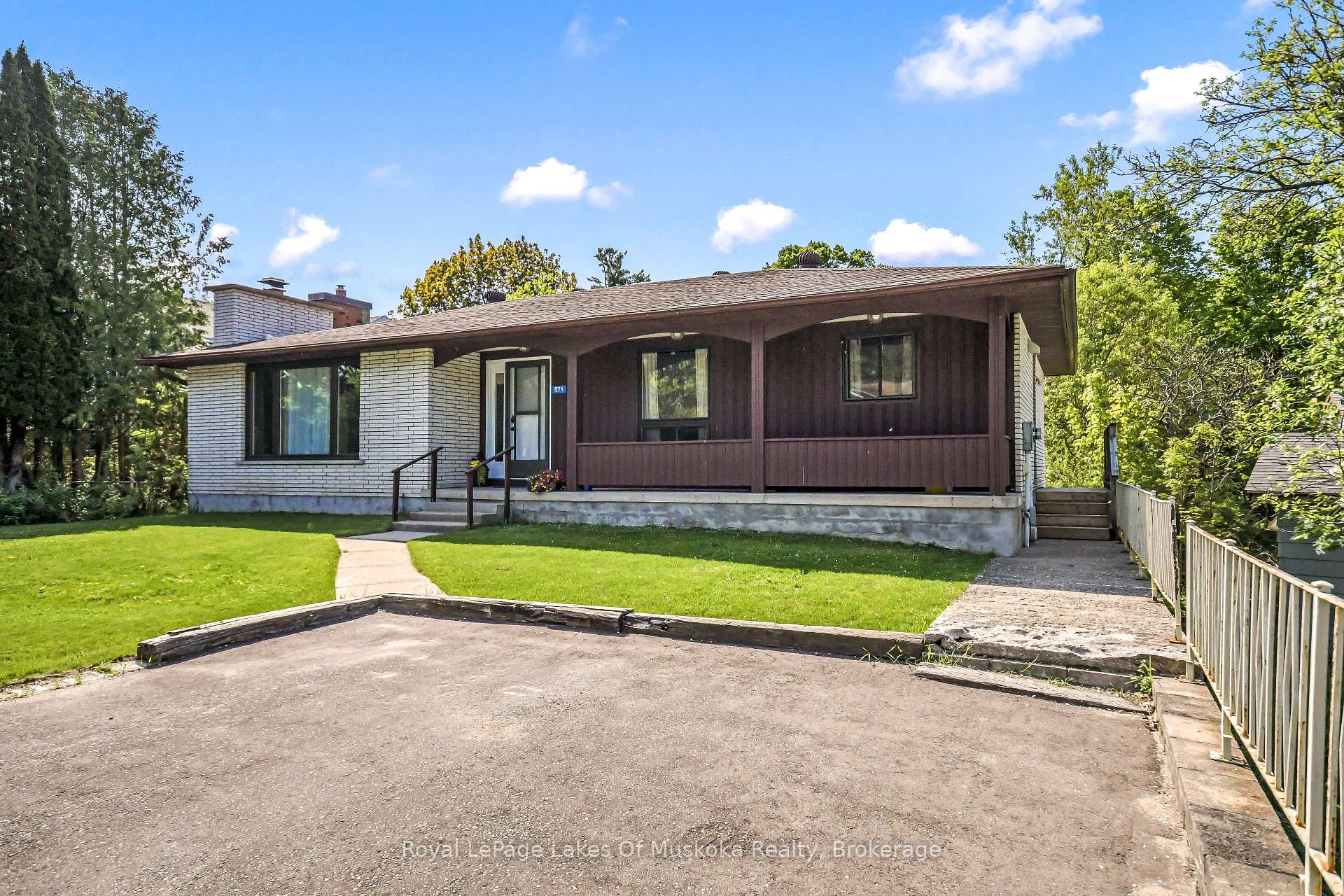 Photo 30 of 571 David Street E, Gravenhurst, Muskoka (S) — HOMEH