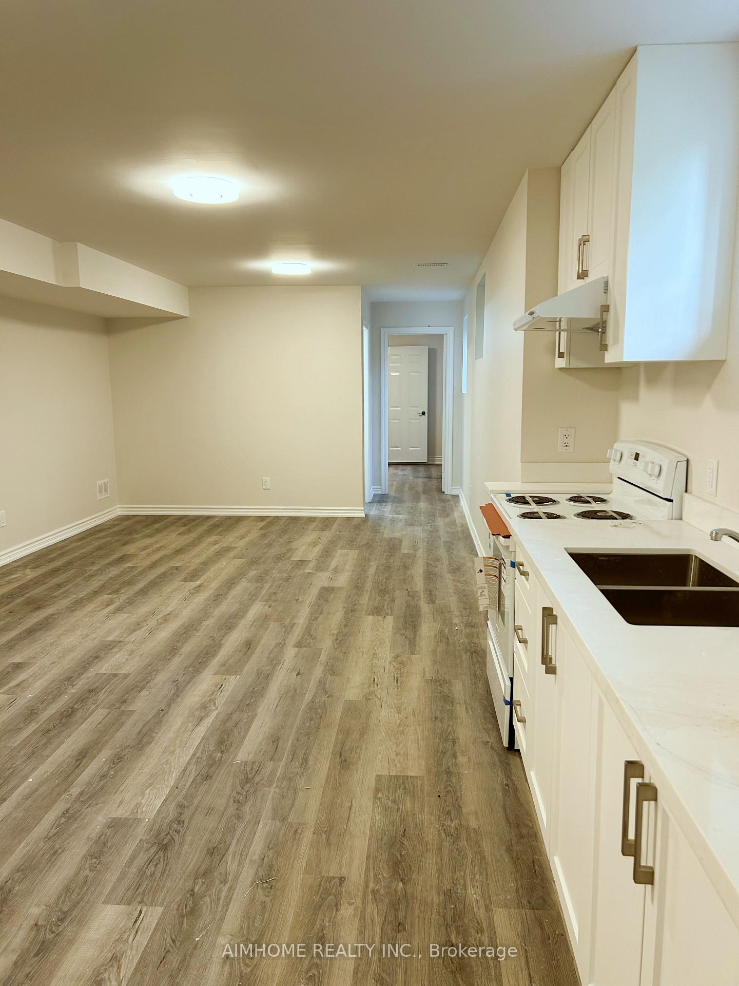 Photo 3 of Unit LegBsmt, 27 Maple Edge Lane, Whitby, Williamsburg — HOMEH