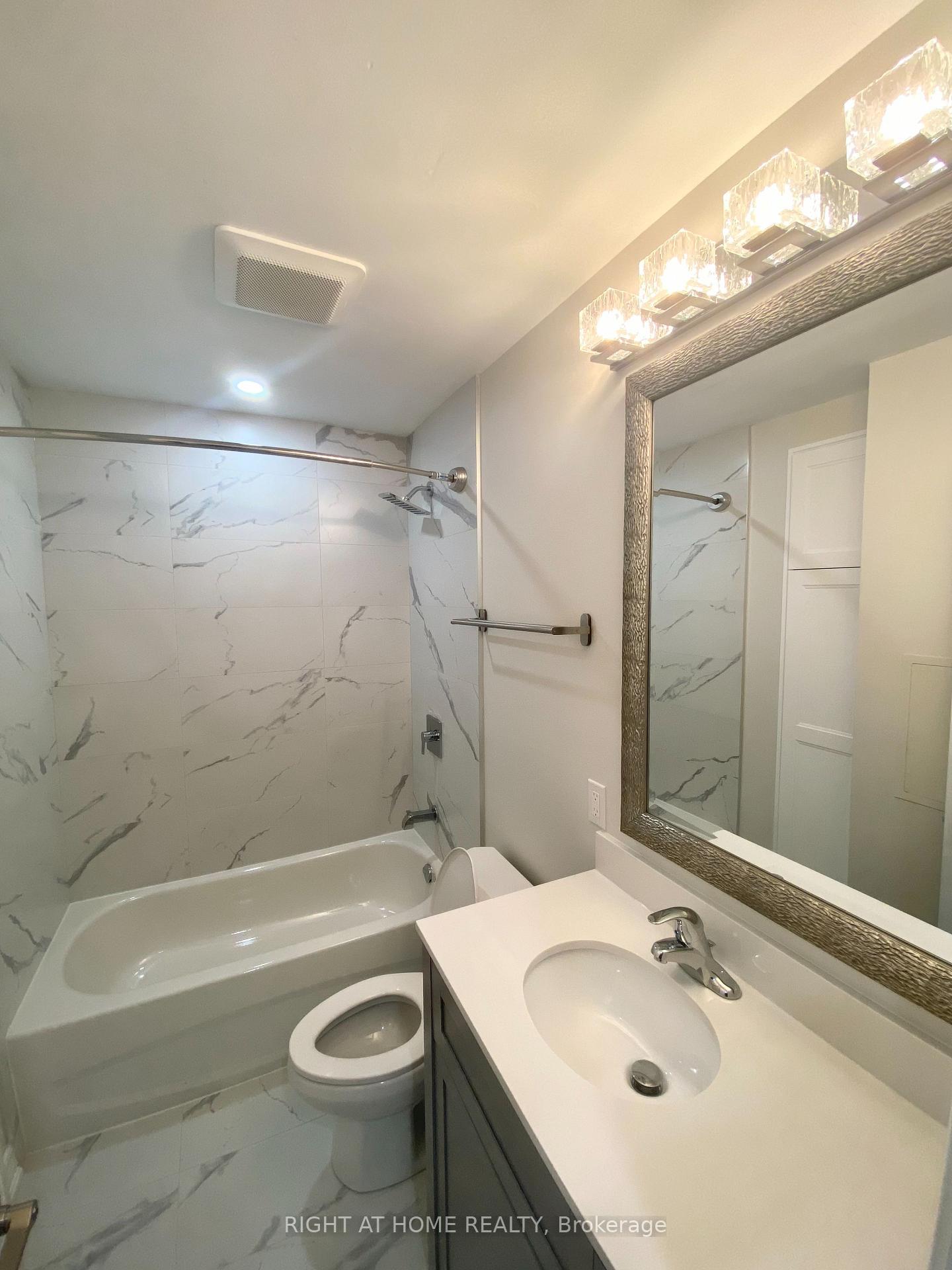 Photo 11 of 118 Avening Drive, Etobicoke, West Humber-Clairville — HOMEH