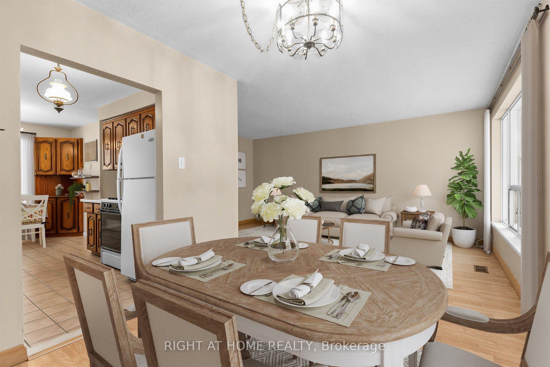 Photo 10 of 12 Candlewood Crescent, North York, York University Heights — HOMEH
