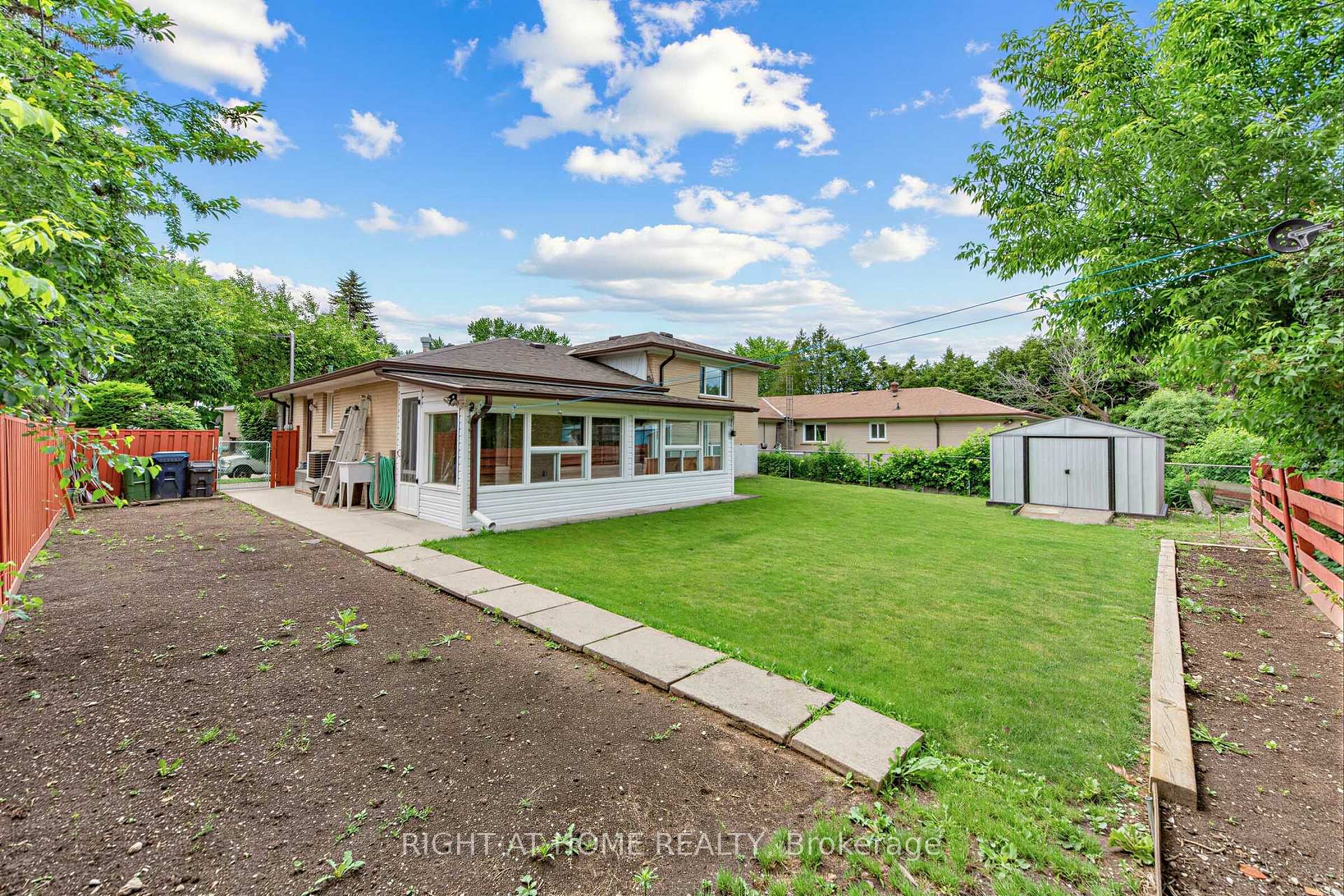 Photo 35 of 12 Candlewood Crescent, North York, York University Heights — HOMEH