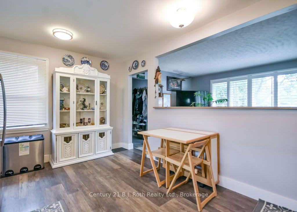 Photo 10 of 976 Yonge Street, Midland — HOMEH
