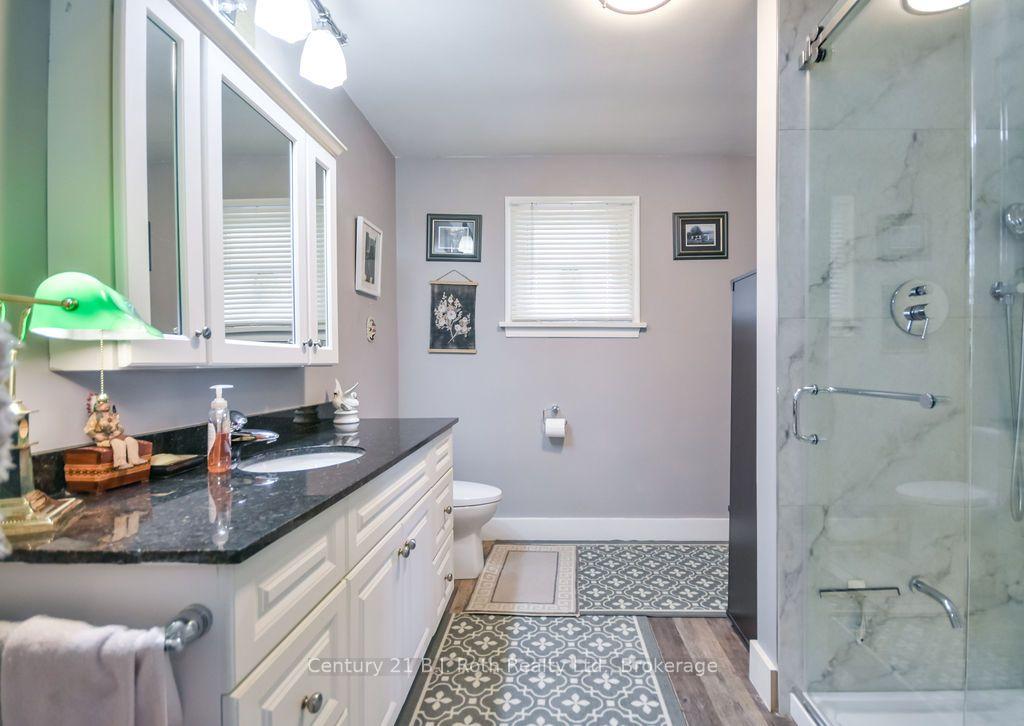 Photo 13 of 976 Yonge Street, Midland — HOMEH