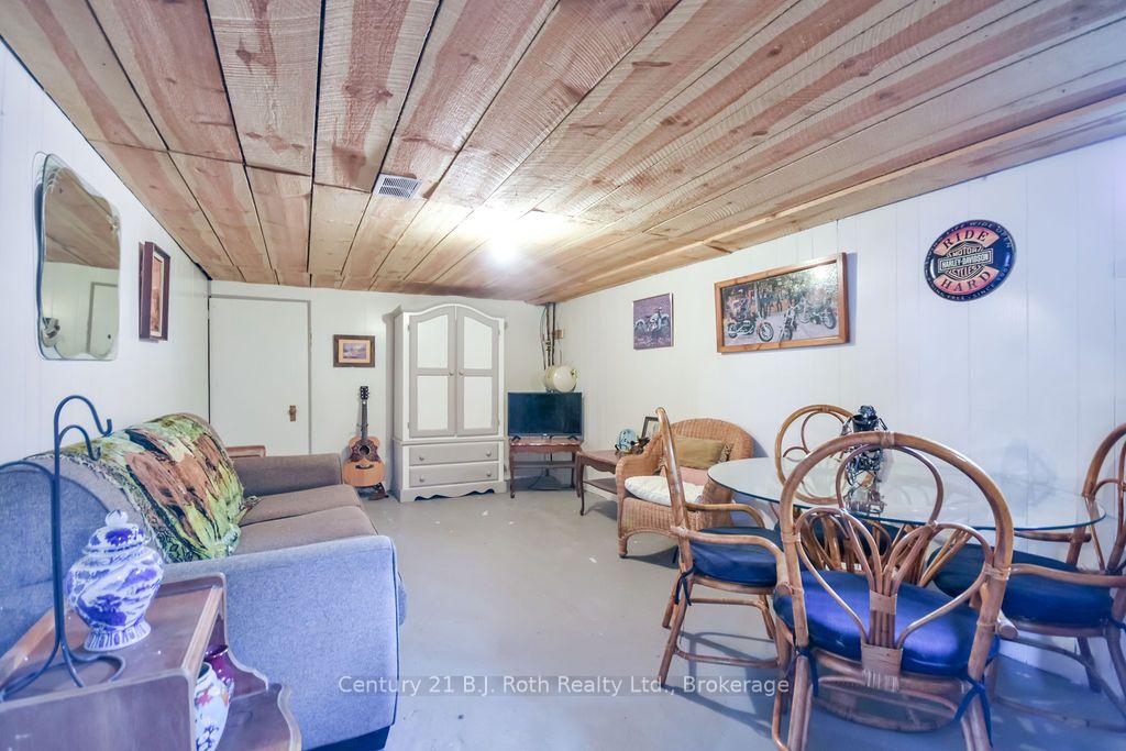 Photo 19 of 976 Yonge Street, Midland — HOMEH