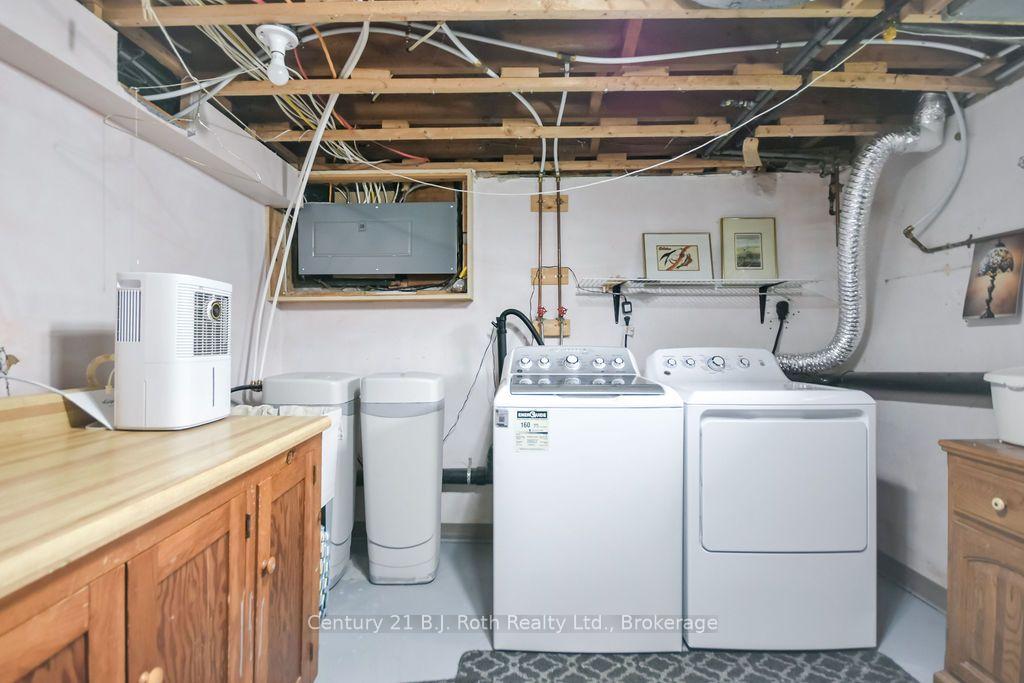 Photo 24 of 976 Yonge Street, Midland — HOMEH