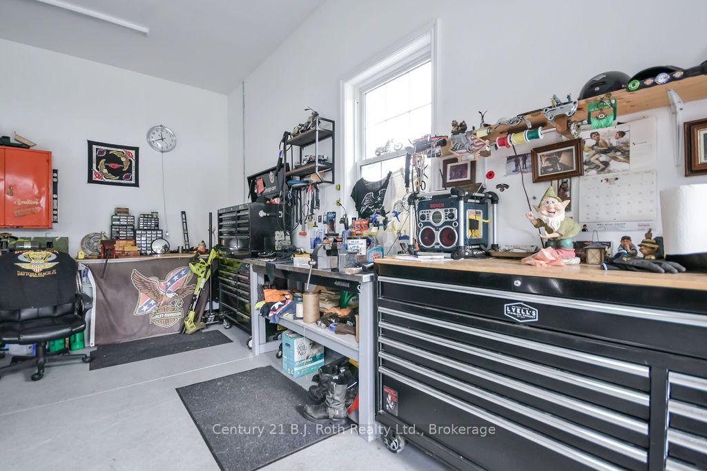Photo 34 of 976 Yonge Street, Midland — HOMEH