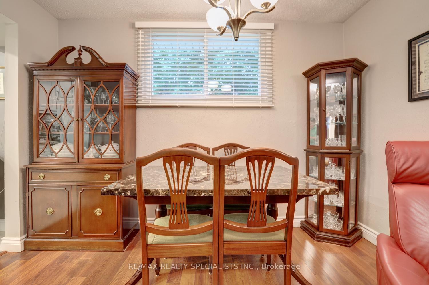 Photo 27 of 293 Louis Drive, Mississauga, Cooksville — HOMEH