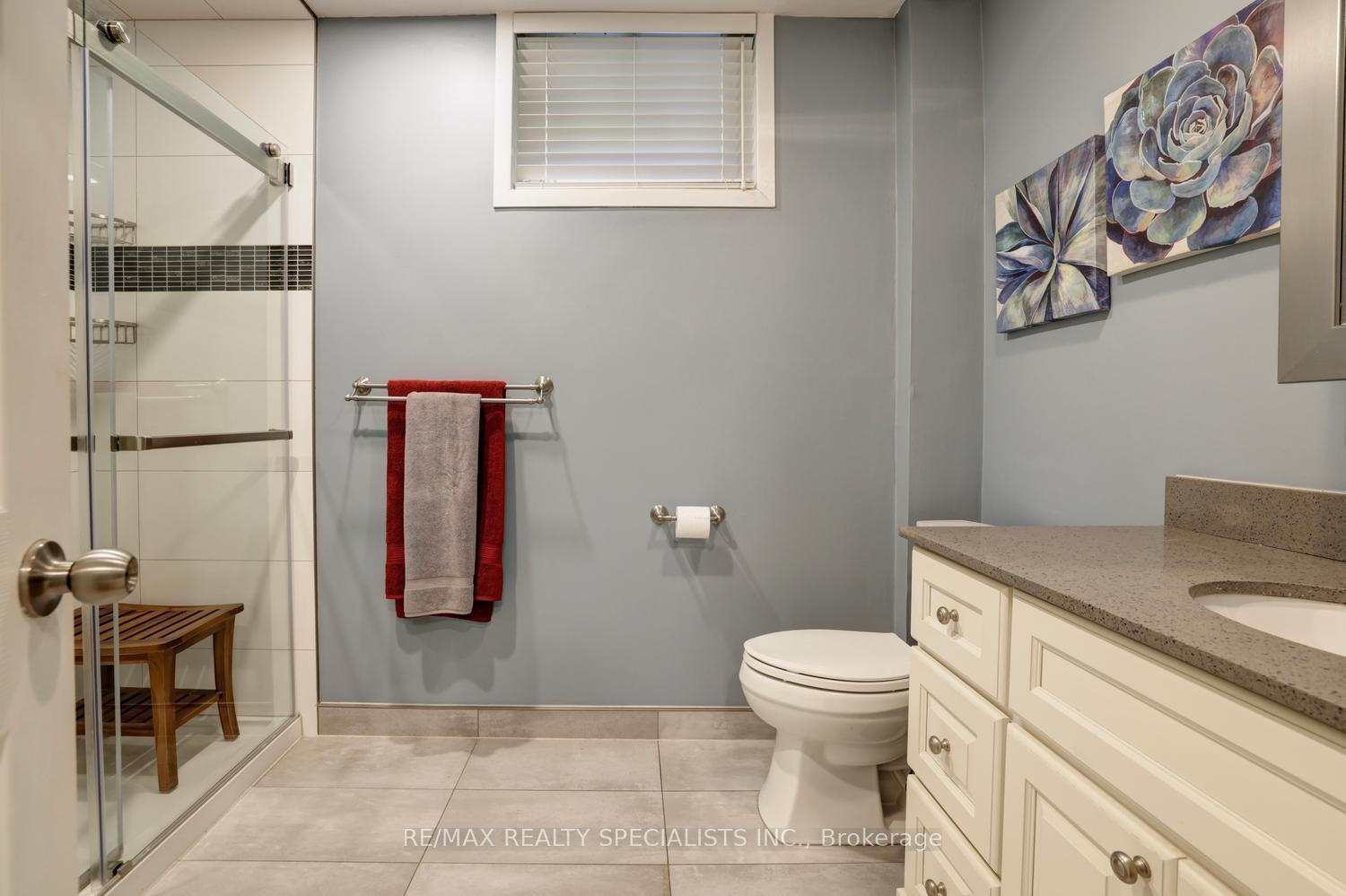 Photo 34 of 293 Louis Drive, Mississauga, Cooksville — HOMEH