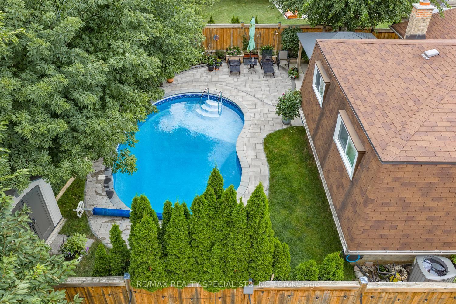 Photo 38 of 293 Louis Drive, Mississauga, Cooksville — HOMEH