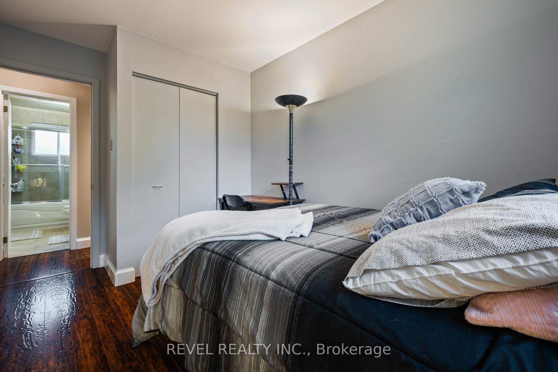 Photo 40 of 67 Carlton Drive, Orangeville — HOMEH