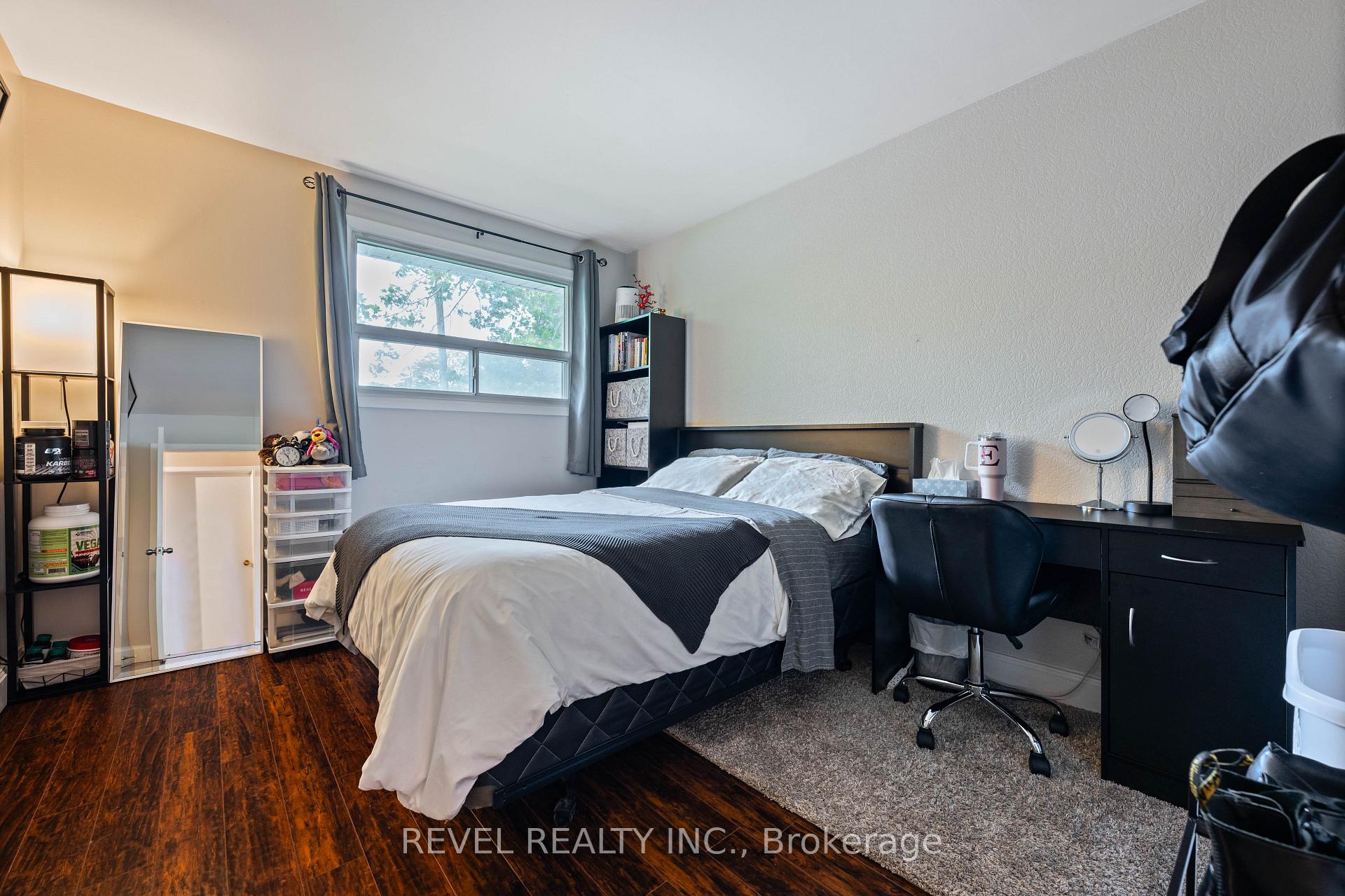 Photo 8 of 67 Carlton Drive, Orangeville — HOMEH