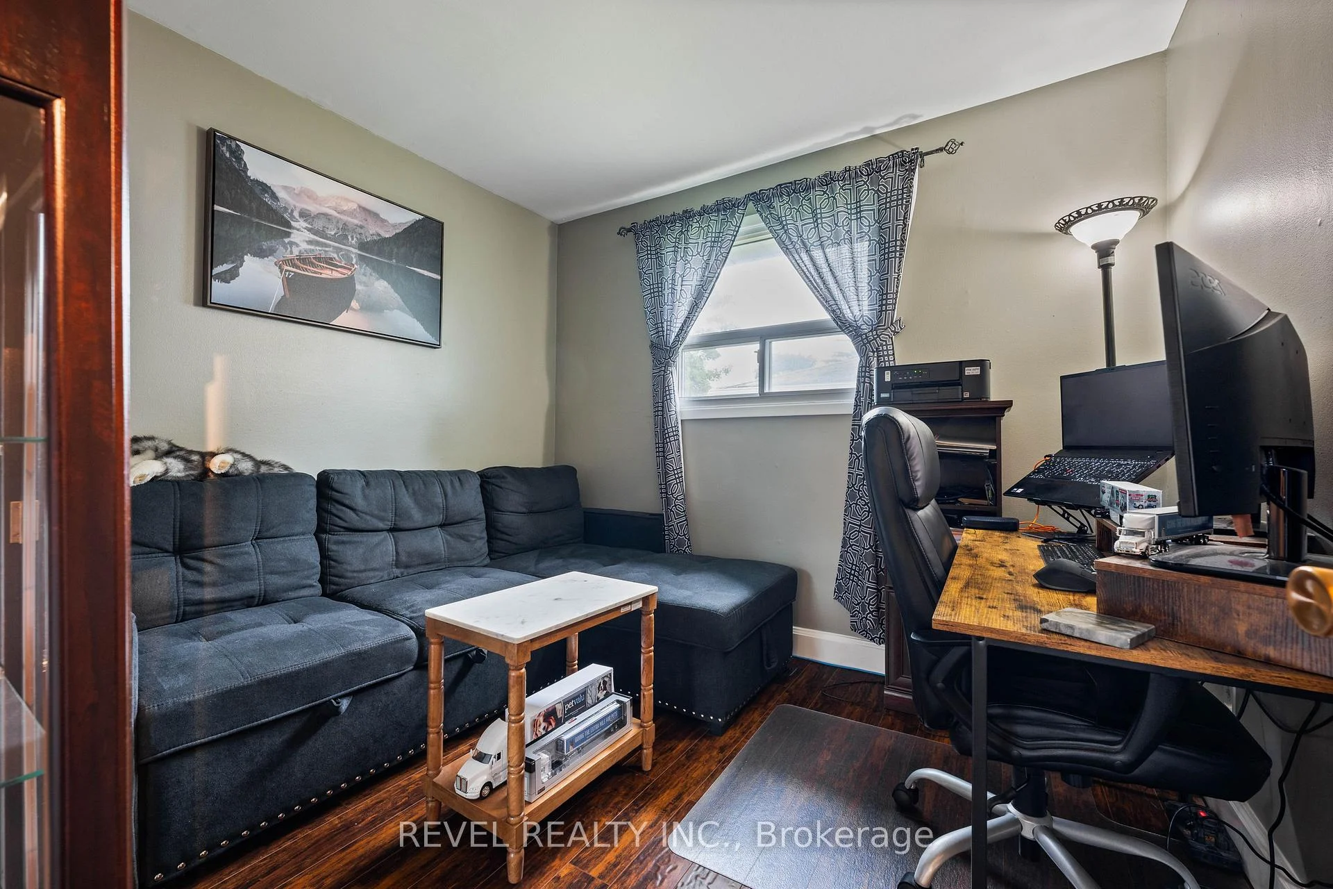 Photo 6 of 67 Carlton Drive, Orangeville — HOMEH