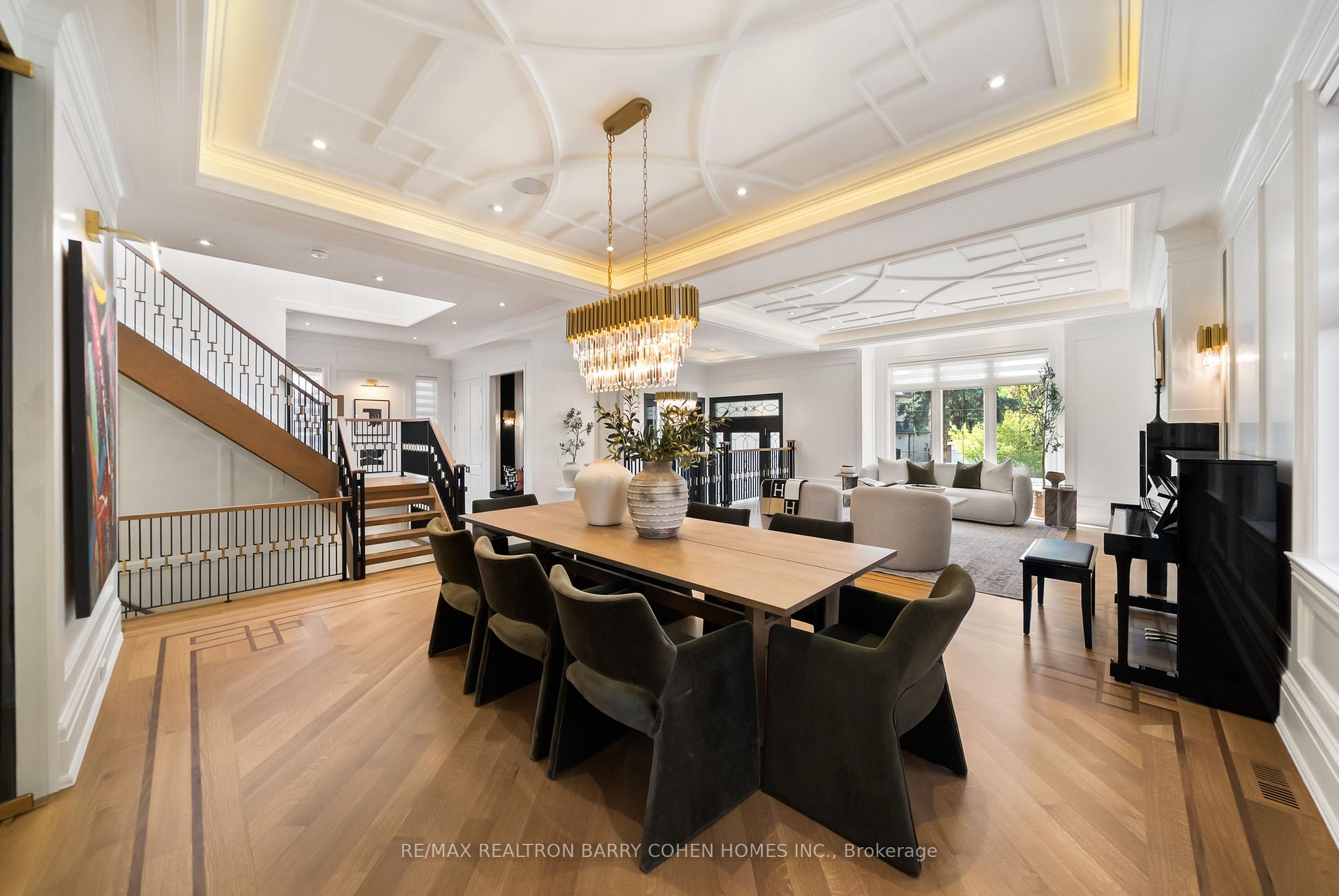 Photo 6 of 148 Munro Boulevard, North York, St. Andrew-Windfields — HOMEH