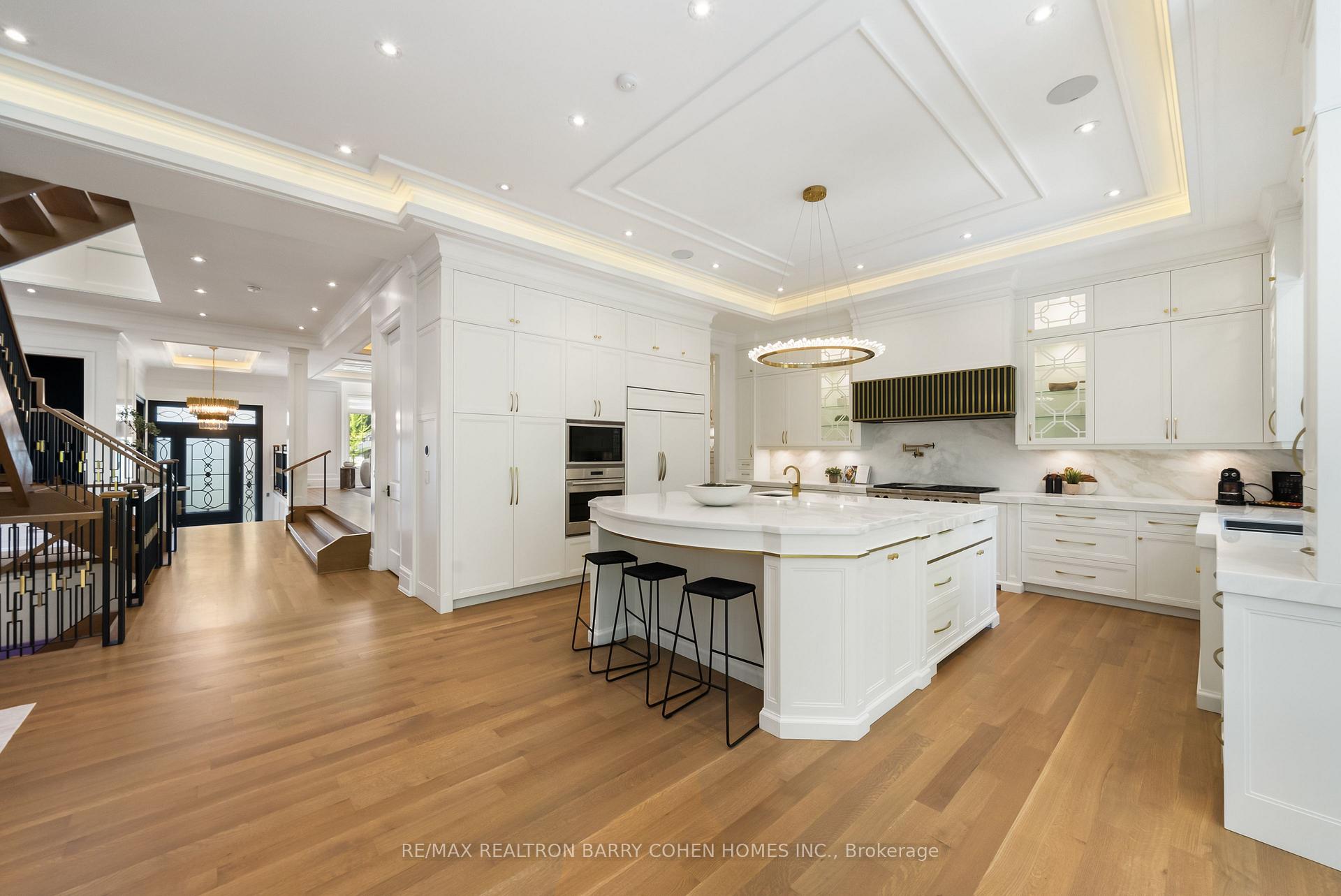 Photo 10 of 148 Munro Boulevard, North York, St. Andrew-Windfields — HOMEH