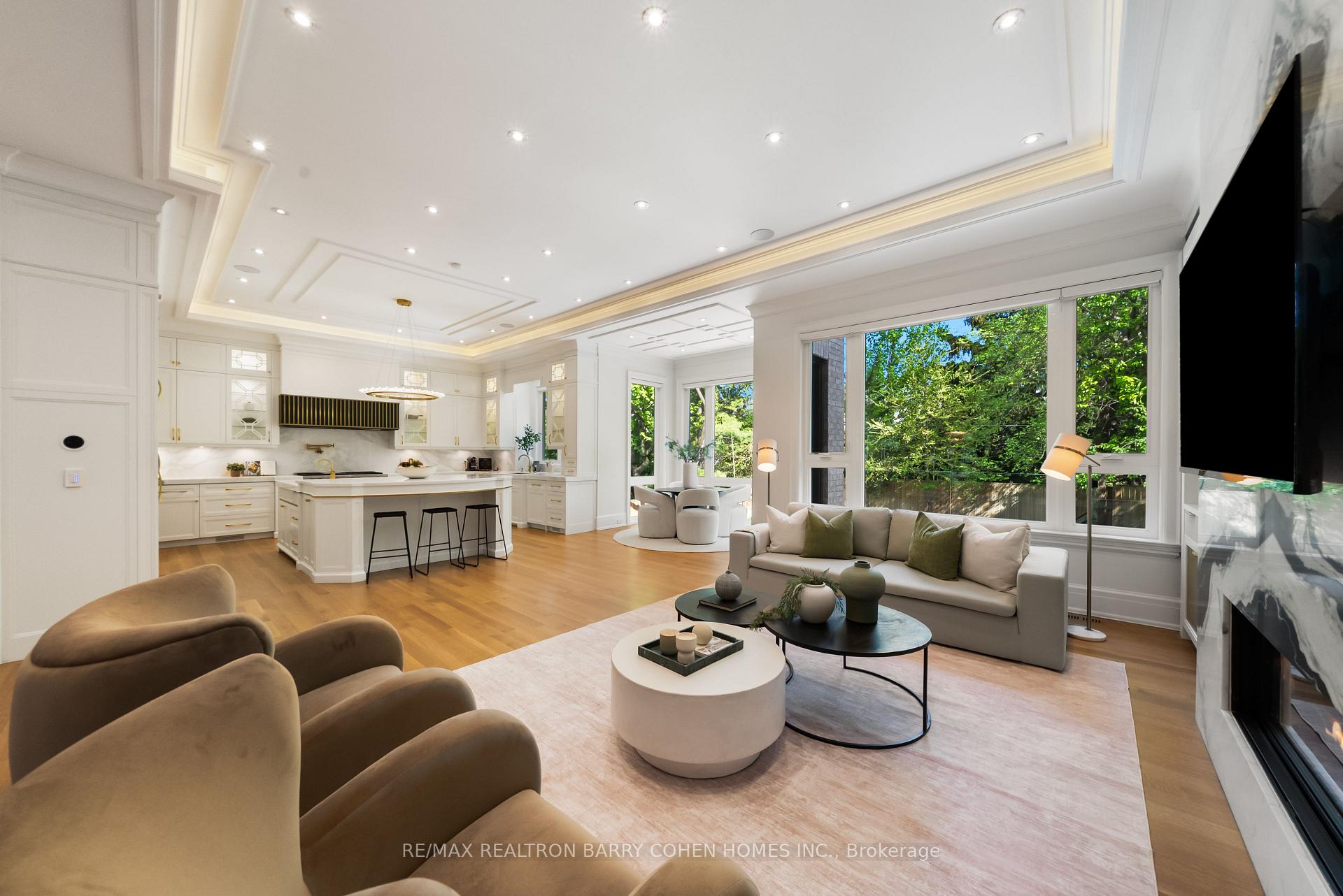 Photo 17 of 148 Munro Boulevard, North York, St. Andrew-Windfields — HOMEH