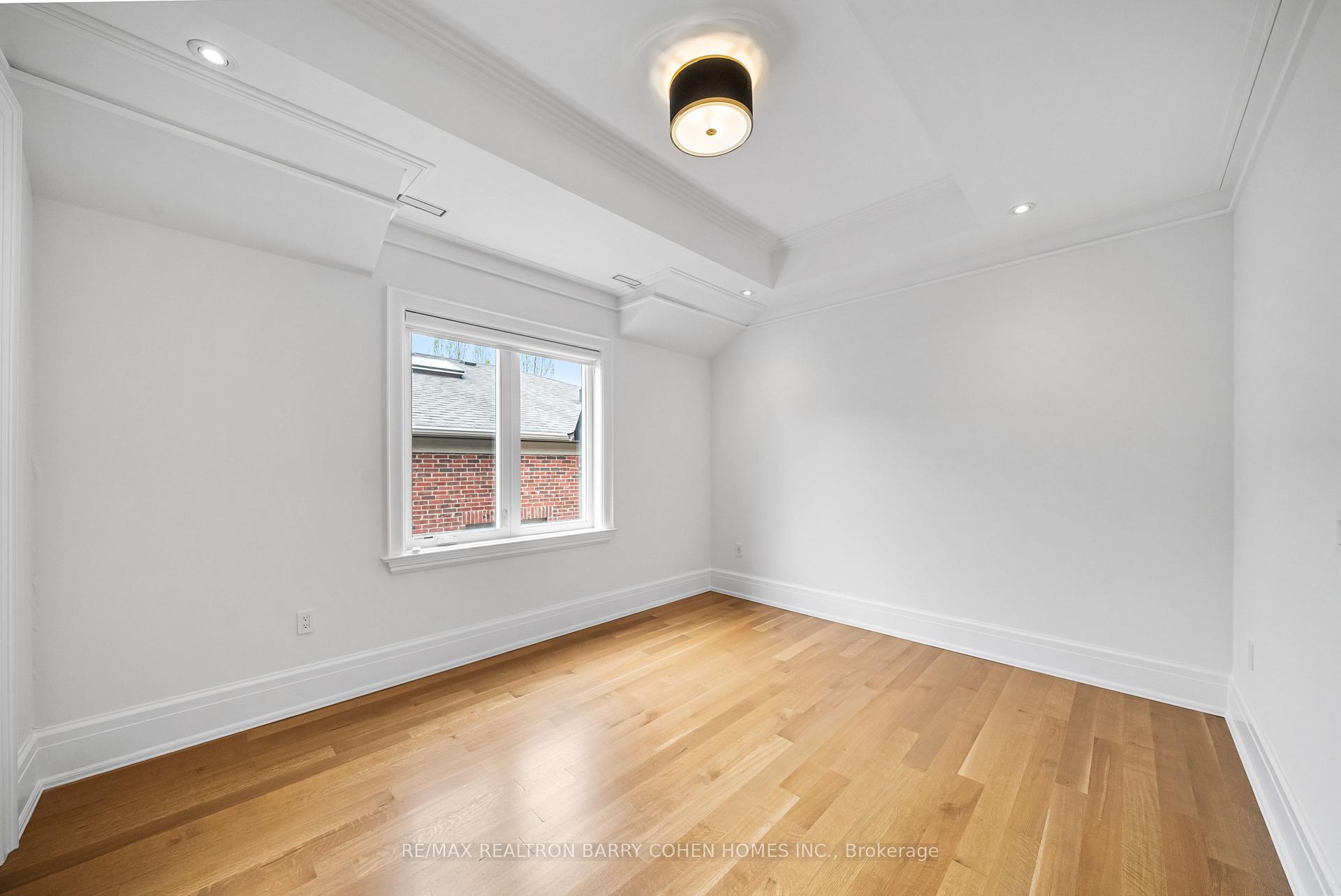 Photo 29 of 148 Munro Boulevard, North York, St. Andrew-Windfields — HOMEH