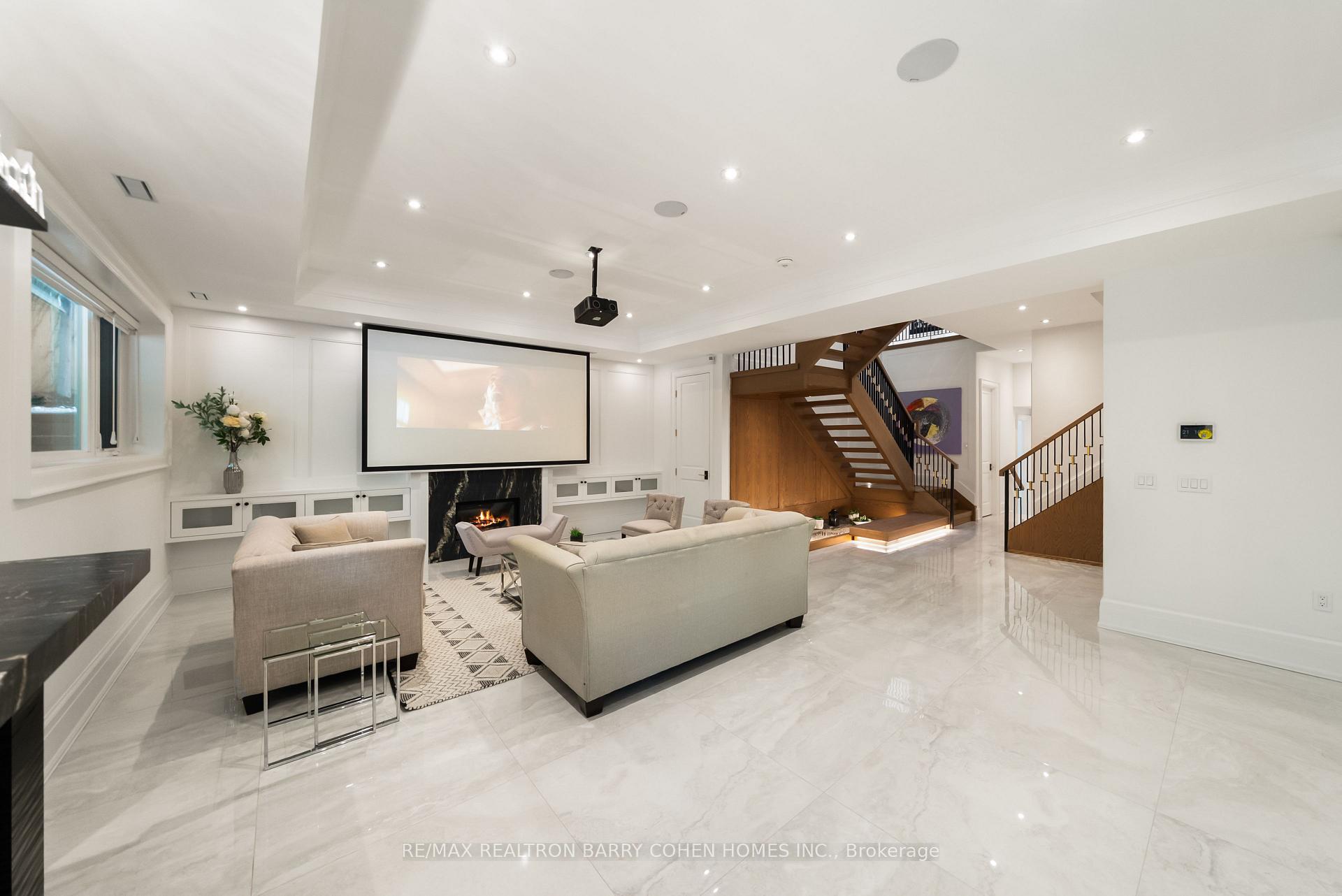 Photo 36 of 148 Munro Boulevard, North York, St. Andrew-Windfields — HOMEH
