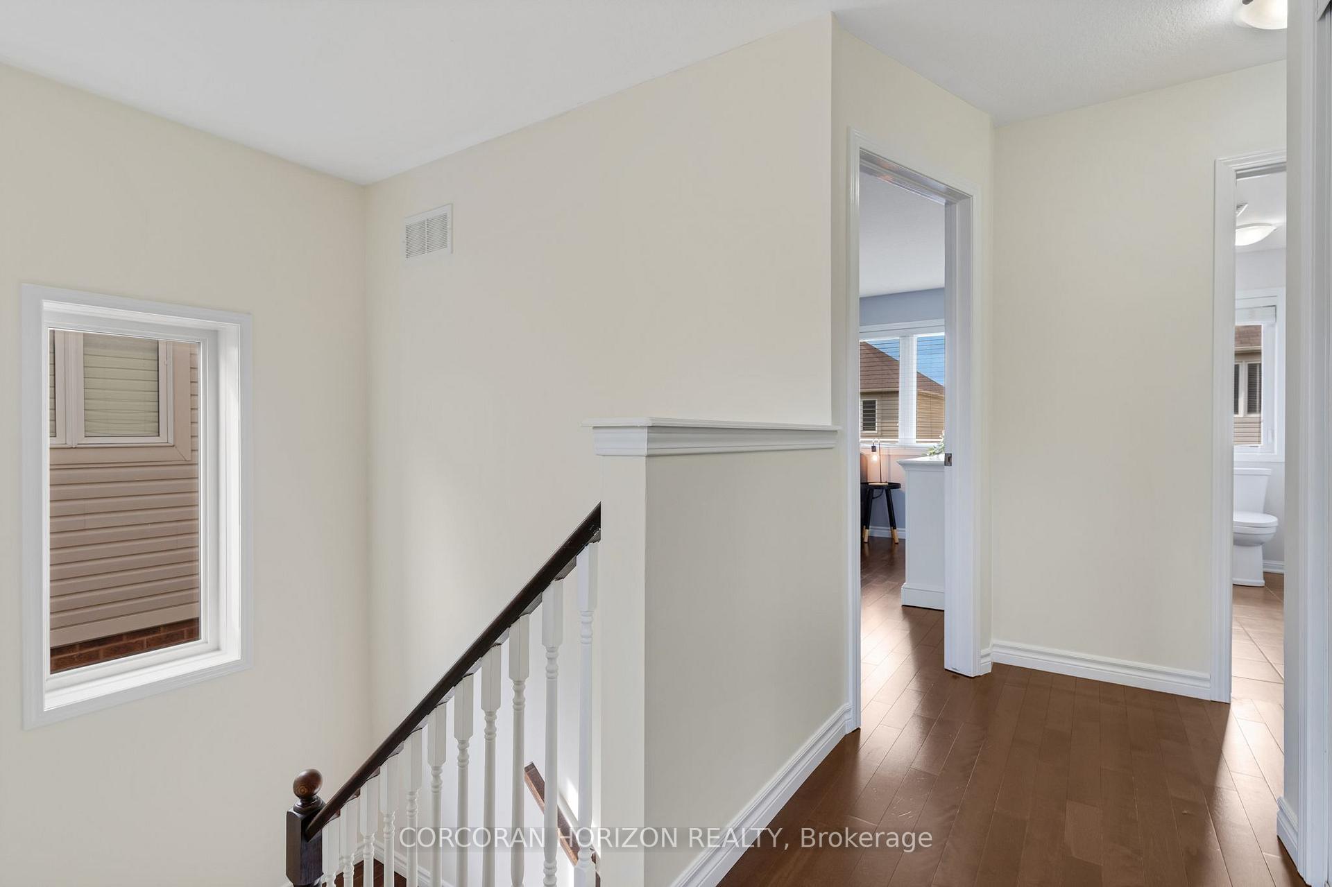 Photo 23 of 32 Chase Crescent, Cambridge, Silver Heights — HOMEH