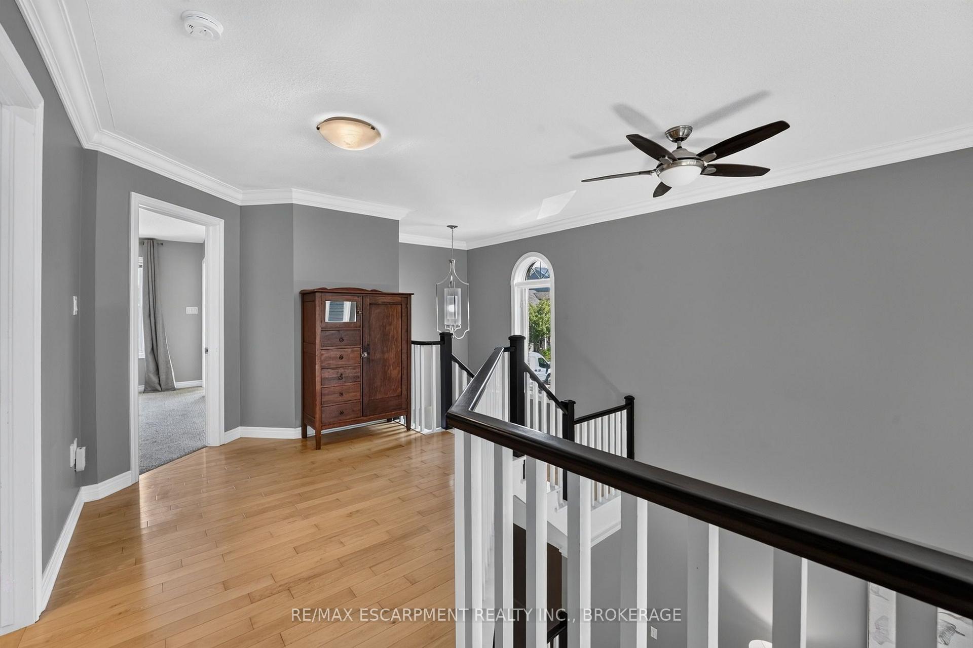 Photo 16 of 3 Black Walnut Common, St. Catharines, Grapeview — HOMEH