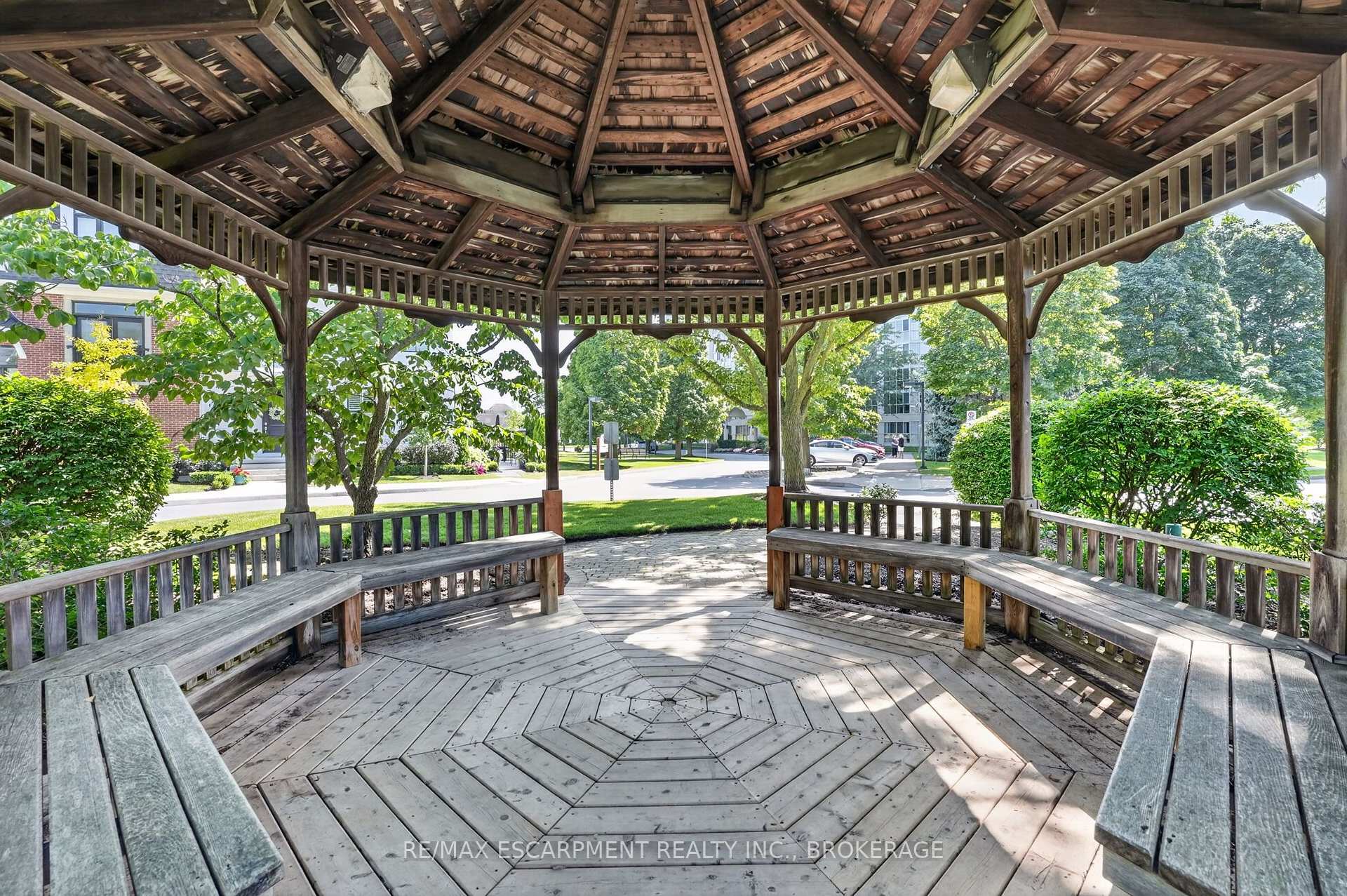 Photo 42 of 3 Black Walnut Common, St. Catharines, Grapeview — HOMEH