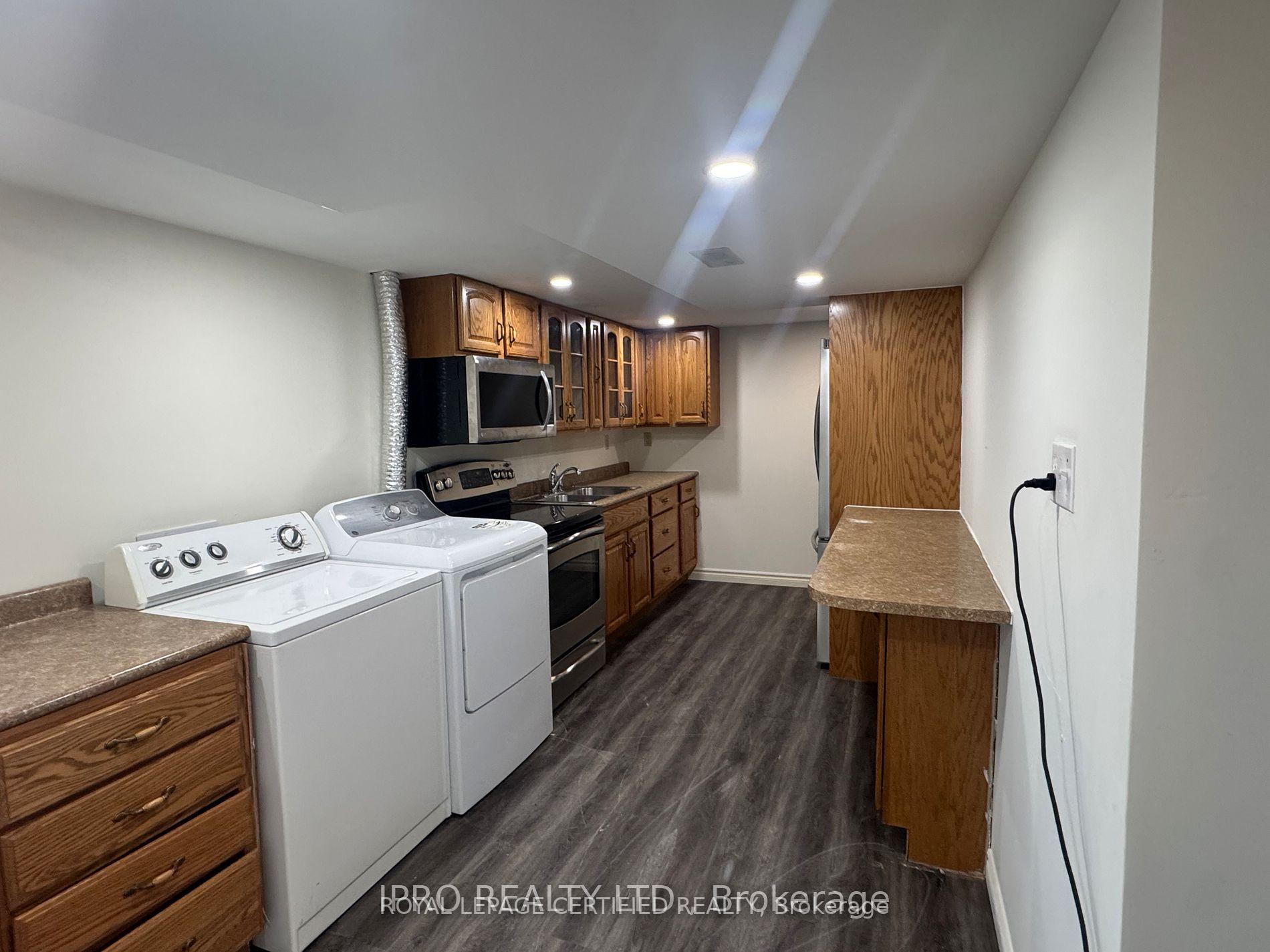Photo 10 of Unit LOWER, 1333 Sheldon Avenue, Oakville, West — HOMEH